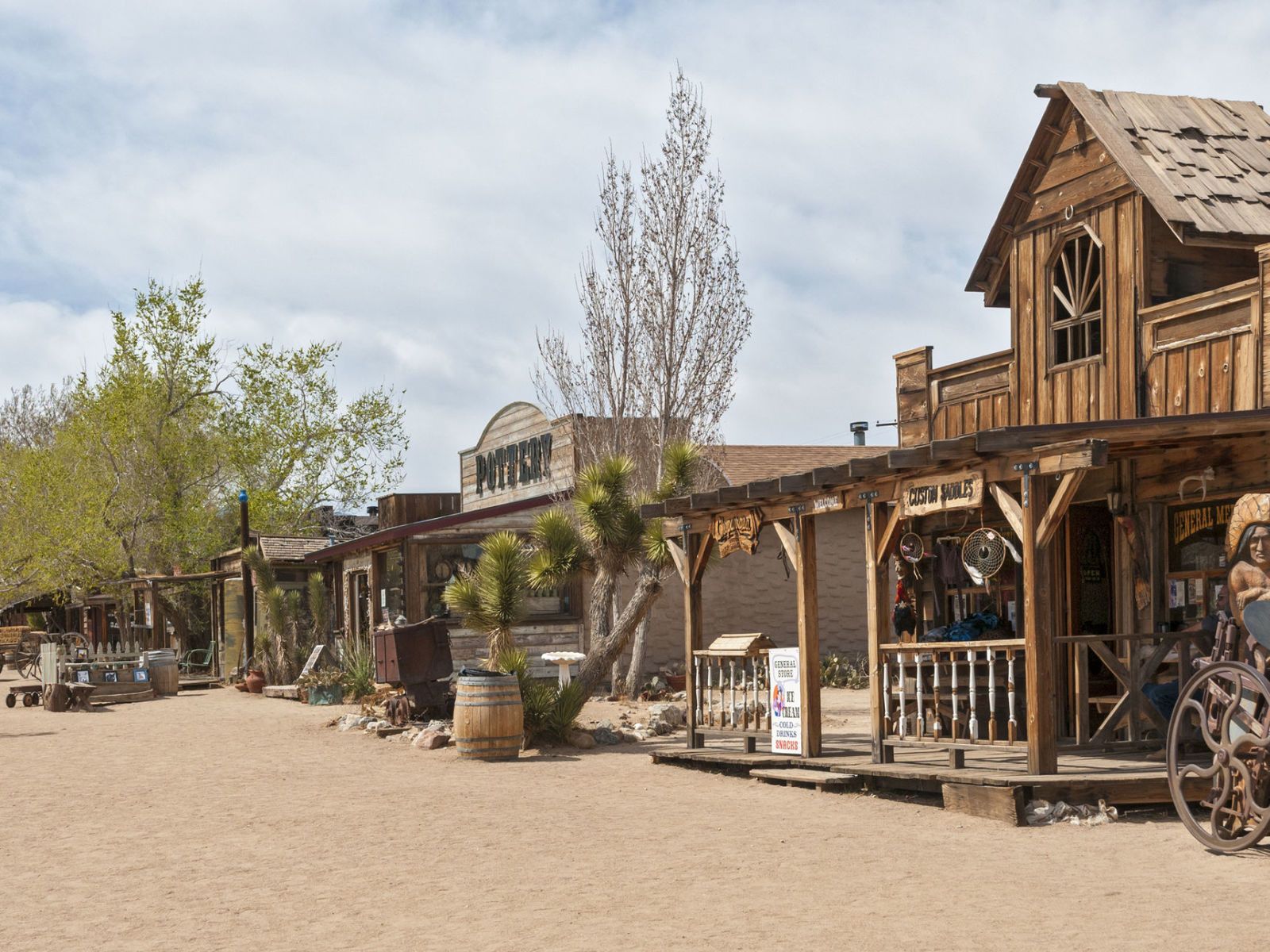 1600x1200 Old Western Movie Set