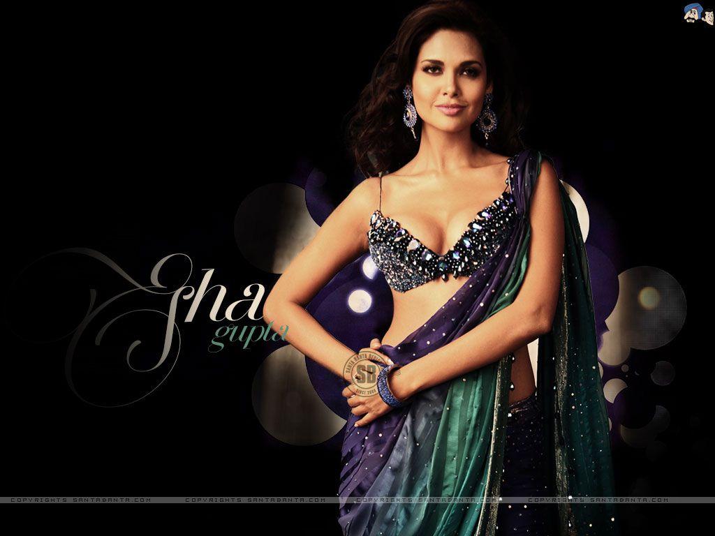 Esha Gupta Wallpapers Top Free Esha Gupta Backgrounds Wallpaperaccess