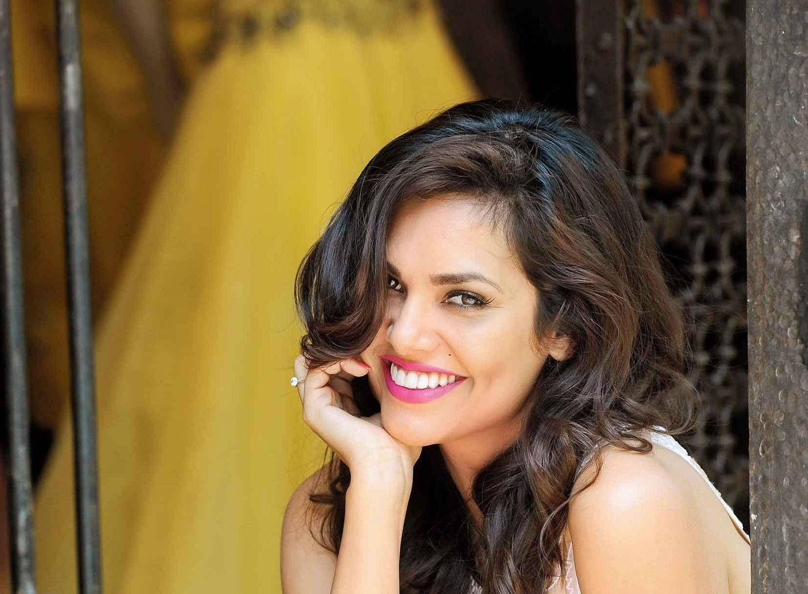 1656x1217 Esha Gupta Wallpaper