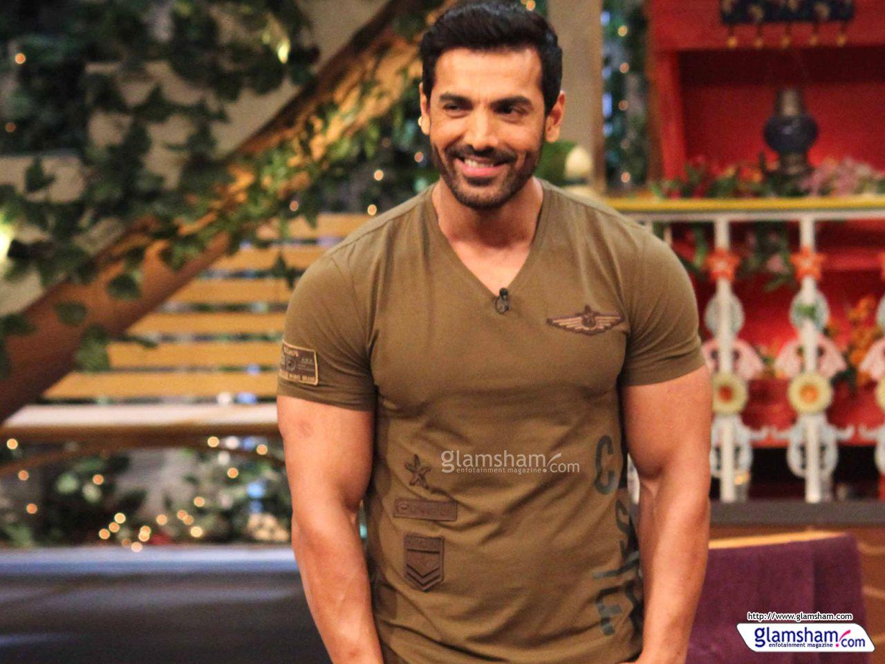 1280x960 John Abraham high resolution image 120293
