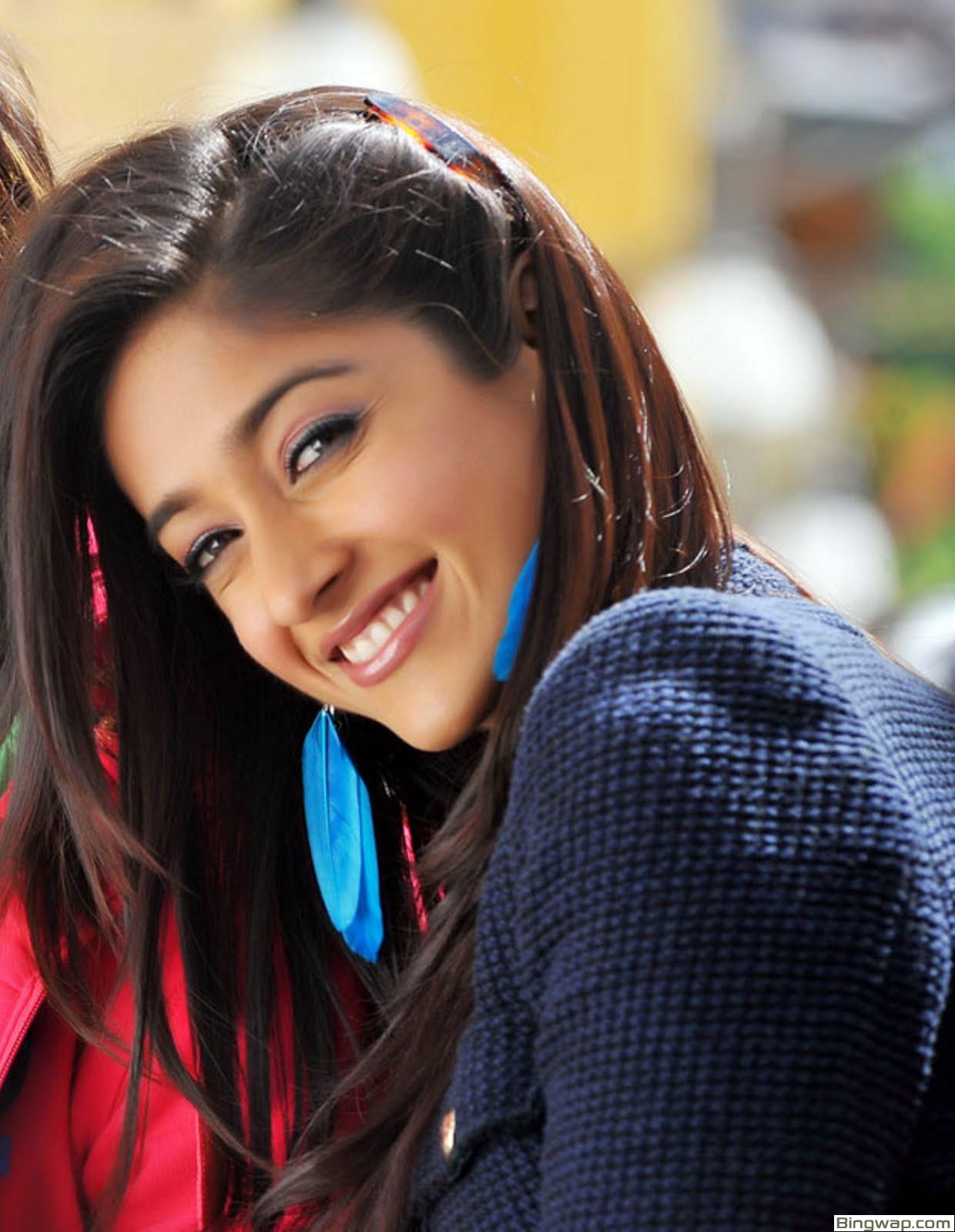 1240x1600 Ileana D'Cruz Wallpaper HD