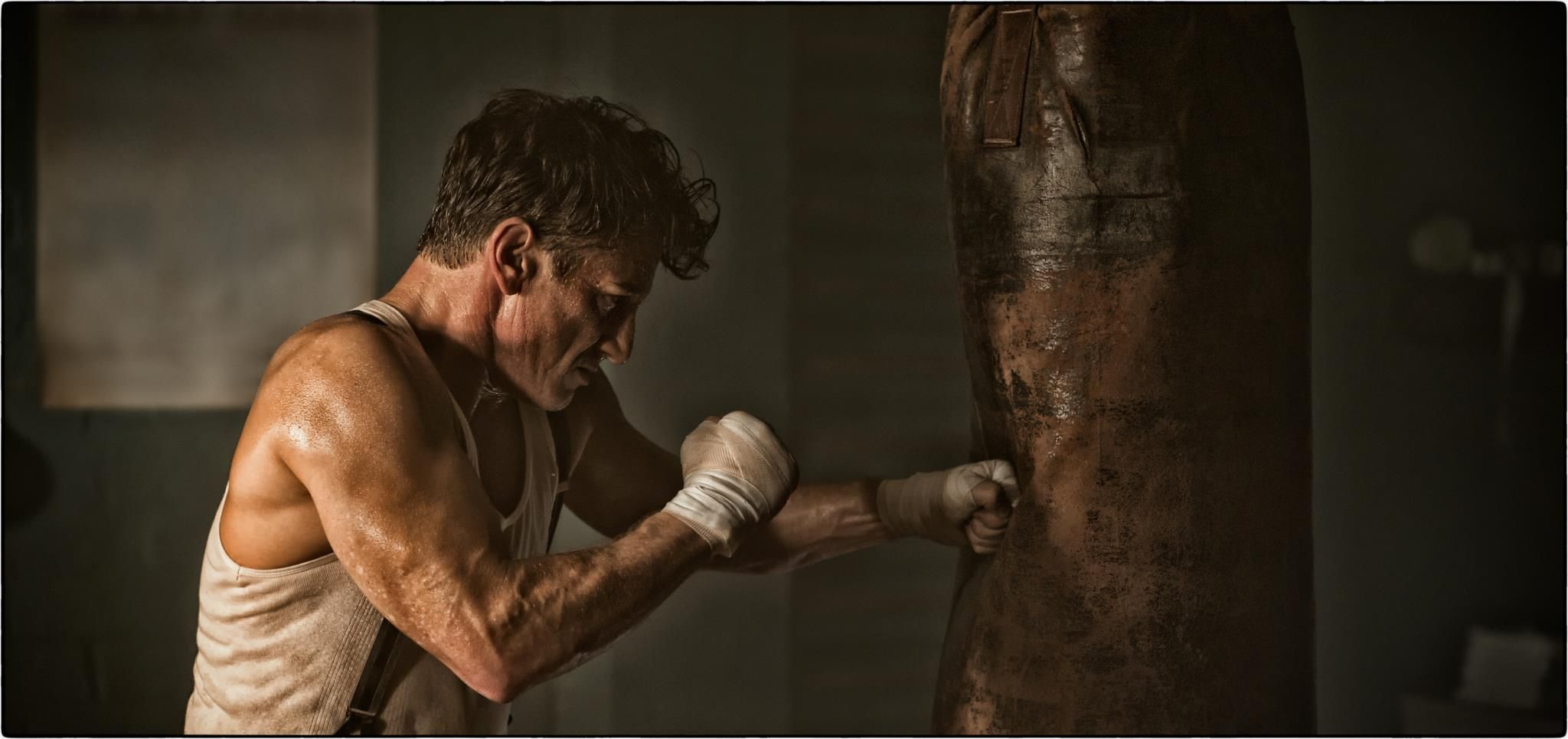 2048x965 Mickey Cohen Sean Penn