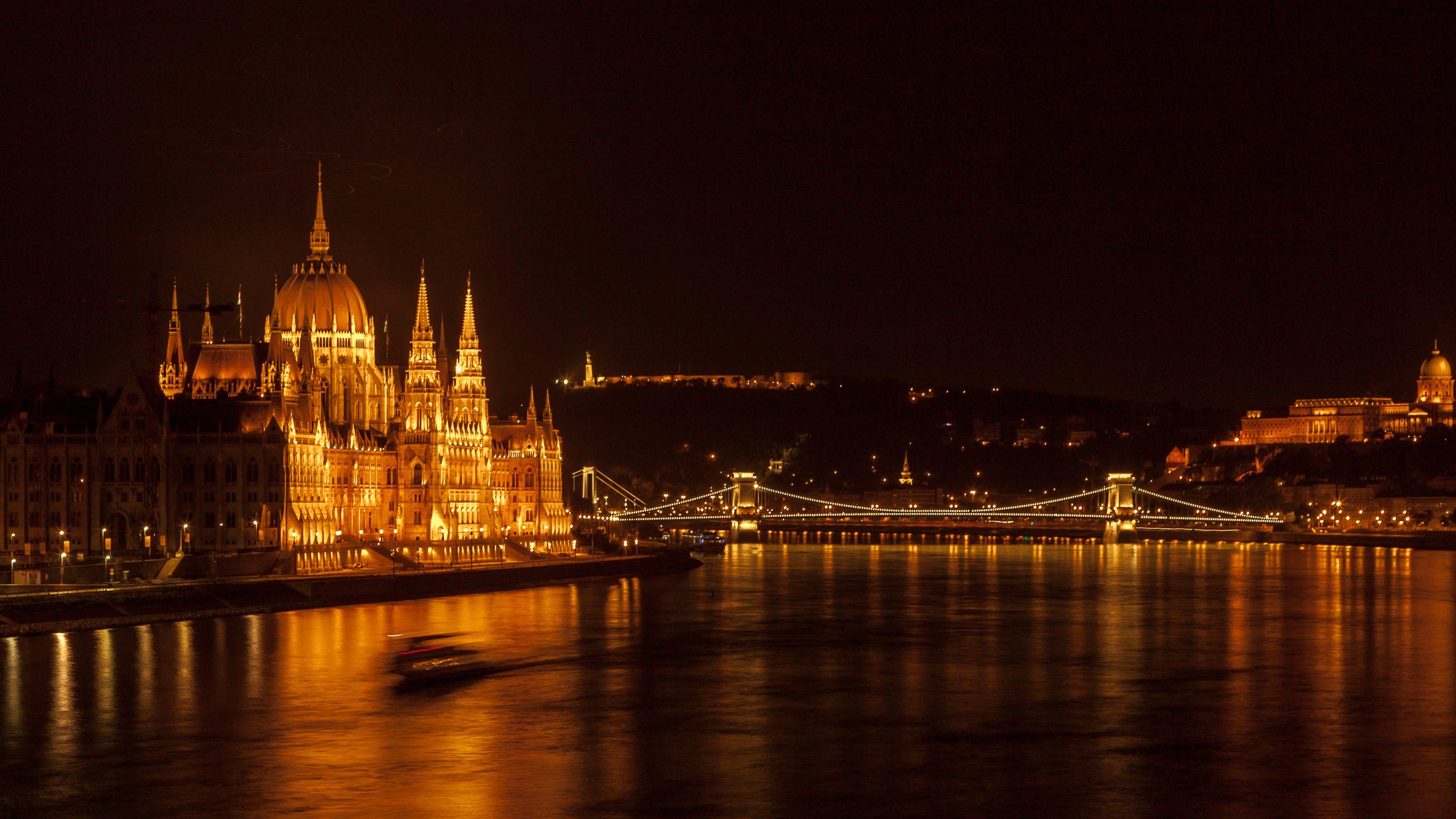 3840x2160 Hungary Wallpaper