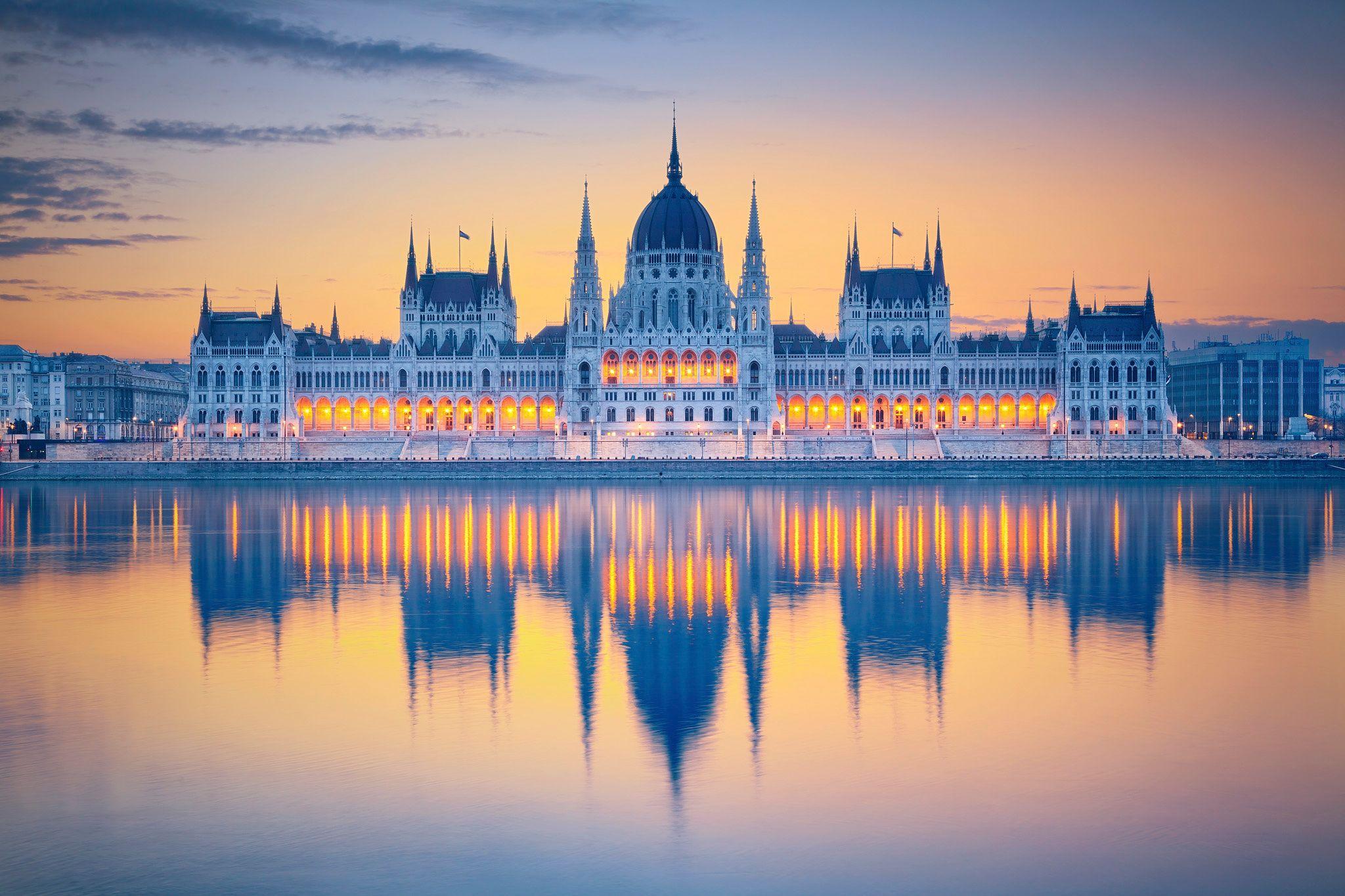 2048x1365 Hungarian Parliament Building HD Wallpaper. Background
