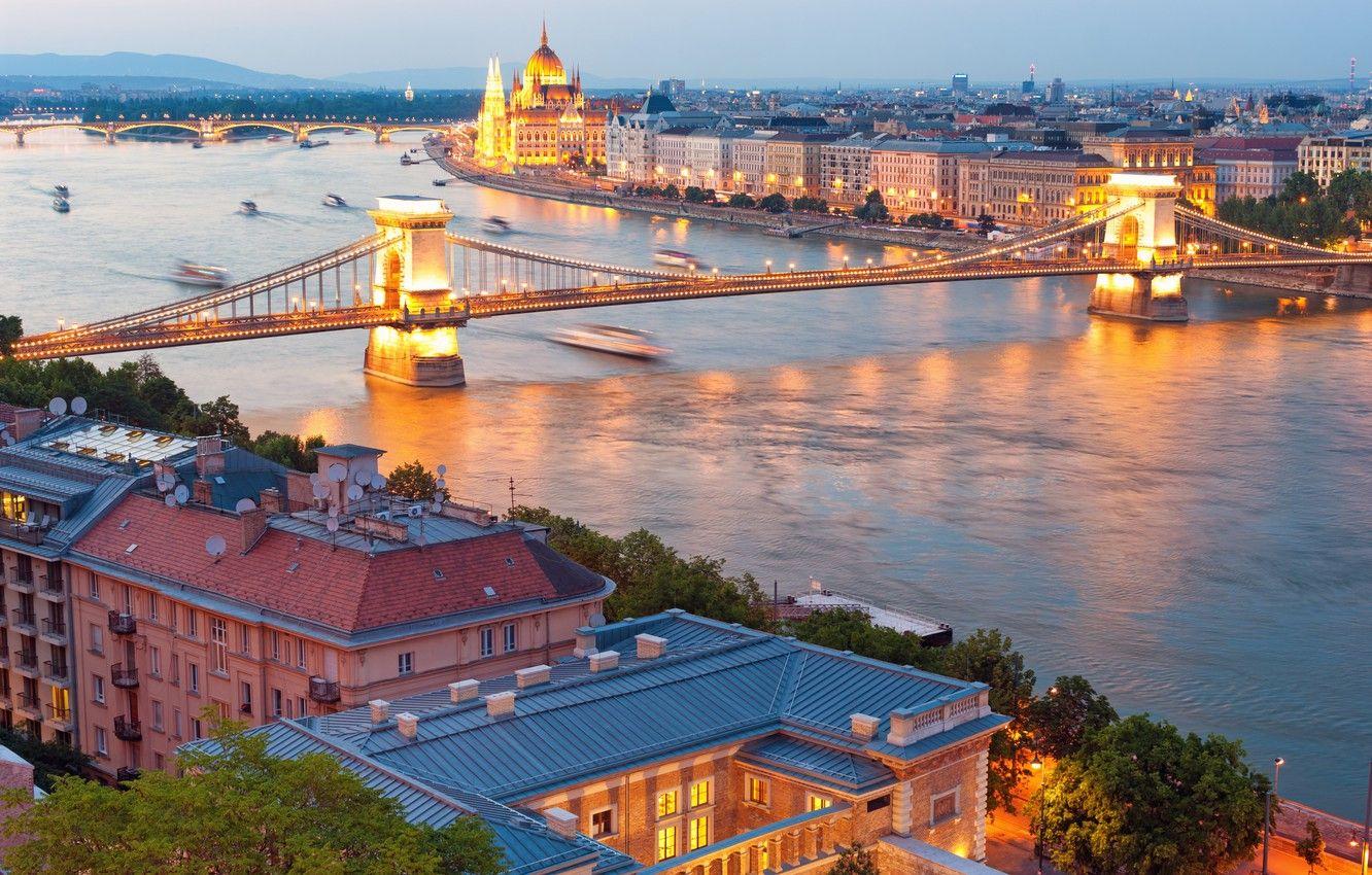 1332x850 Wallpaper summer, the city, blur, bokeh, view, Hungary