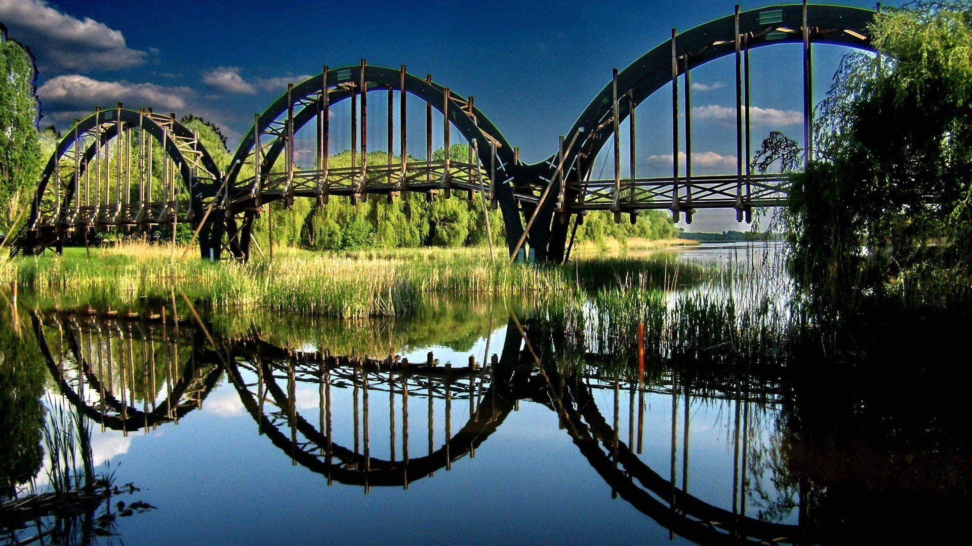 1920x1080 Hungary Wallpaper 0.54 Mb