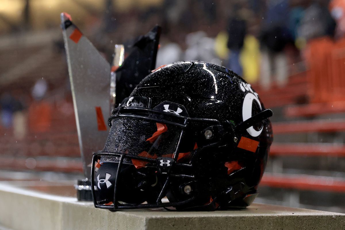 1200x800 Bearcats Football Theme Games Announced