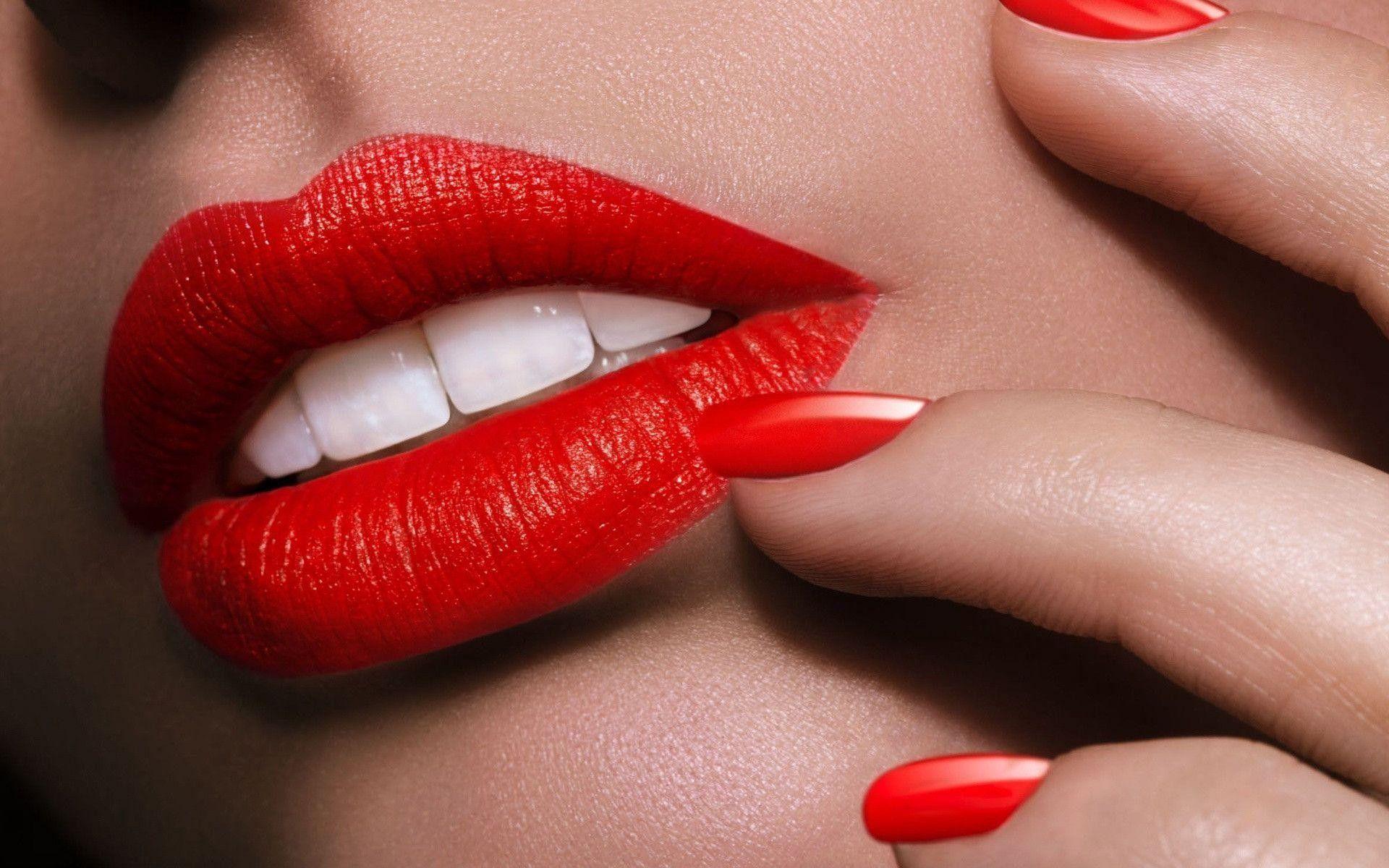 1920x1200 Red Lips Wallpaper