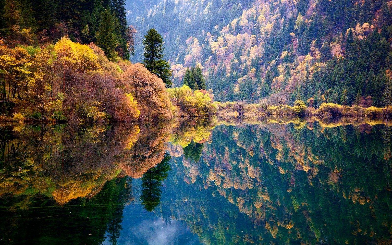 1600x1000 China Lake wallpaper