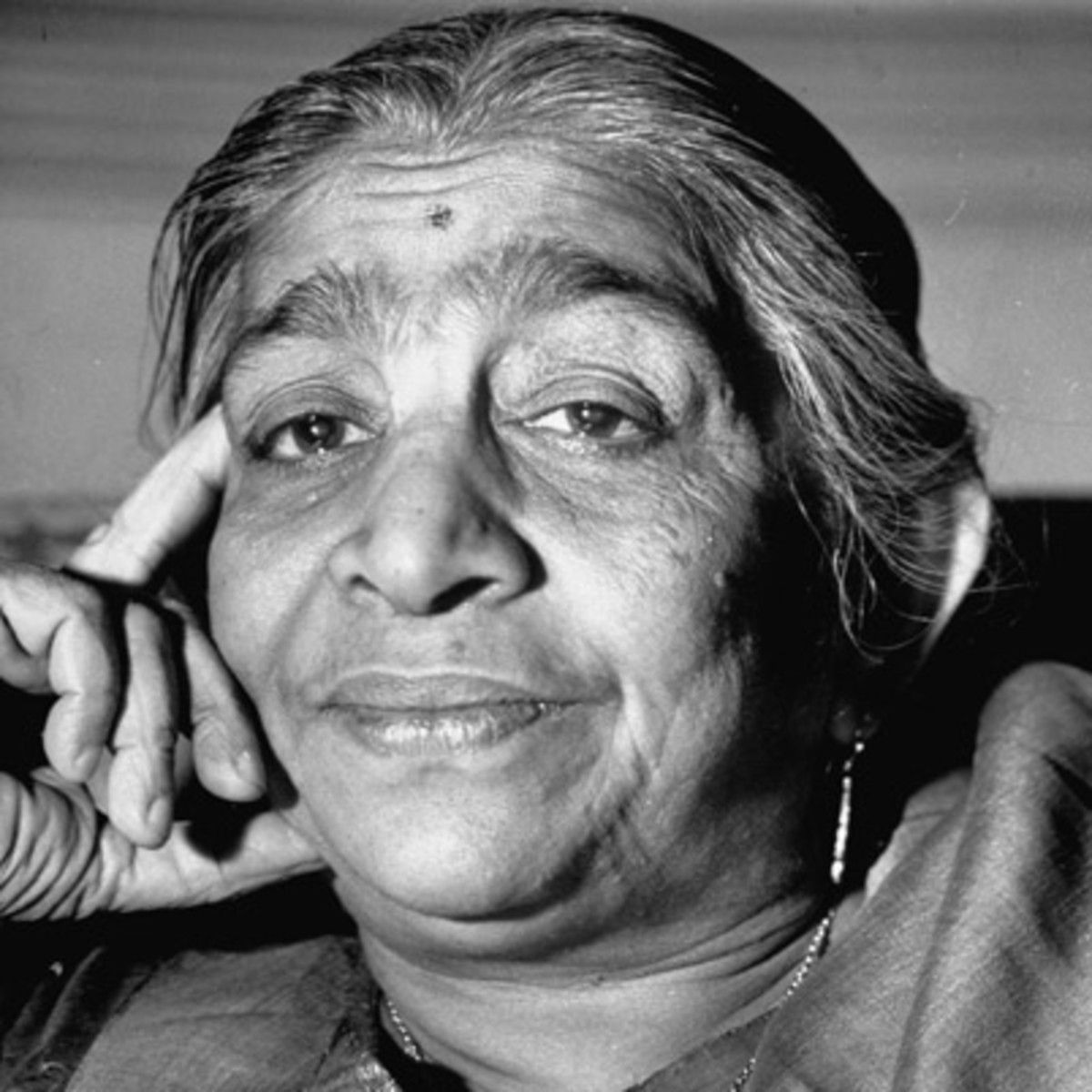 1200x1200 Sarojini Naidu Wallpaper