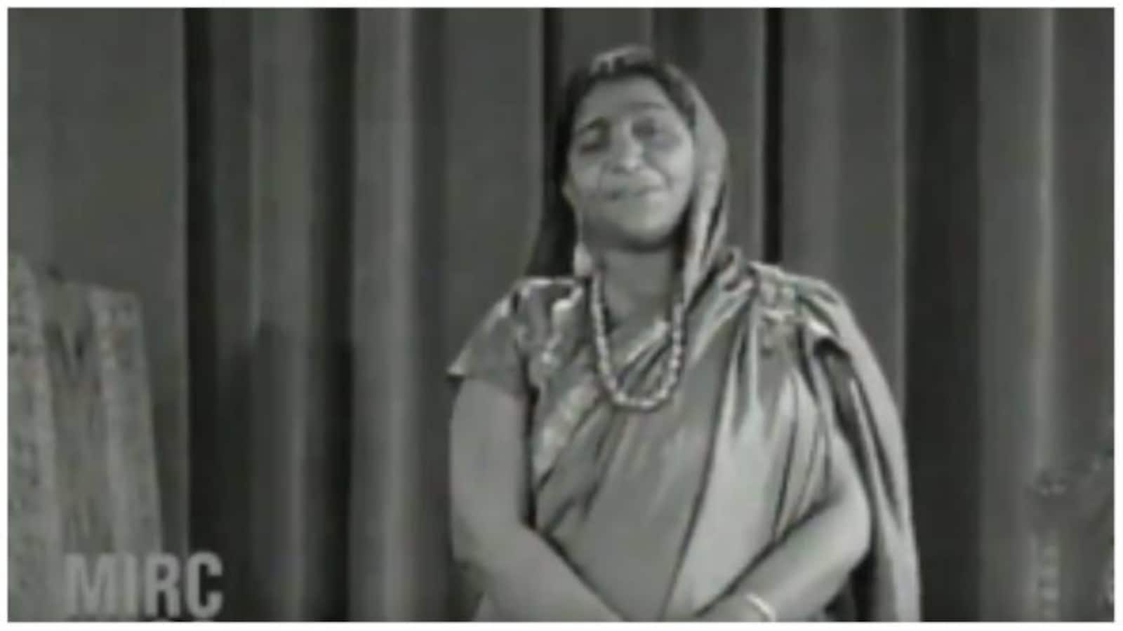 1600x900 Sarojini Naidu's 1928 speech