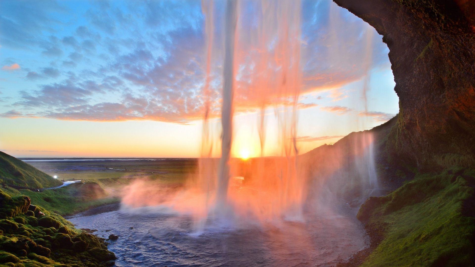 1920x1080 Iceland Waterfall and Sky View Wallpaper