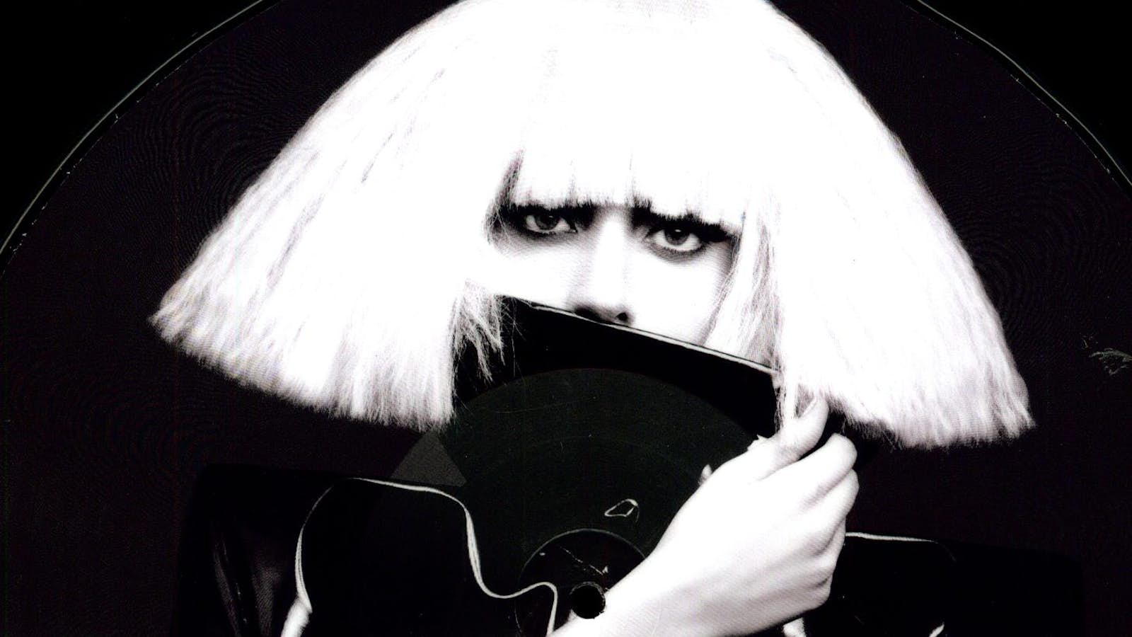 1600x900 Lady Gaga FAME MONSTER PICTURE DISC