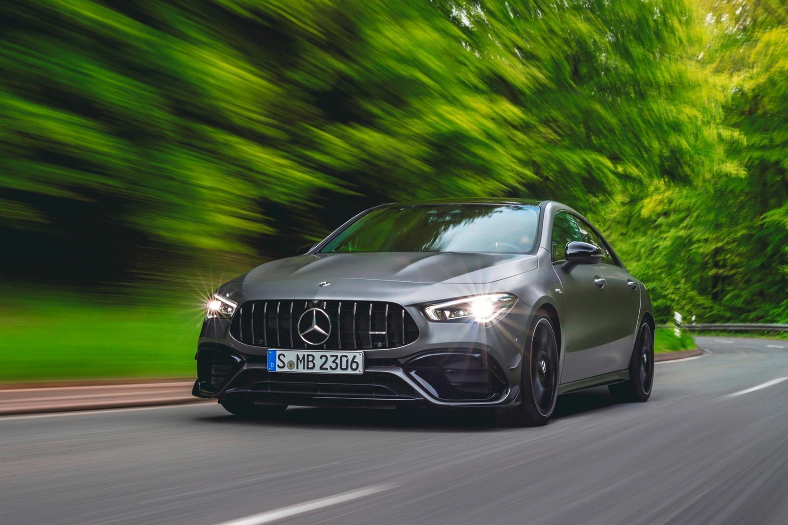 1600x1066 Mercedes AMG CLA 45 Exterior