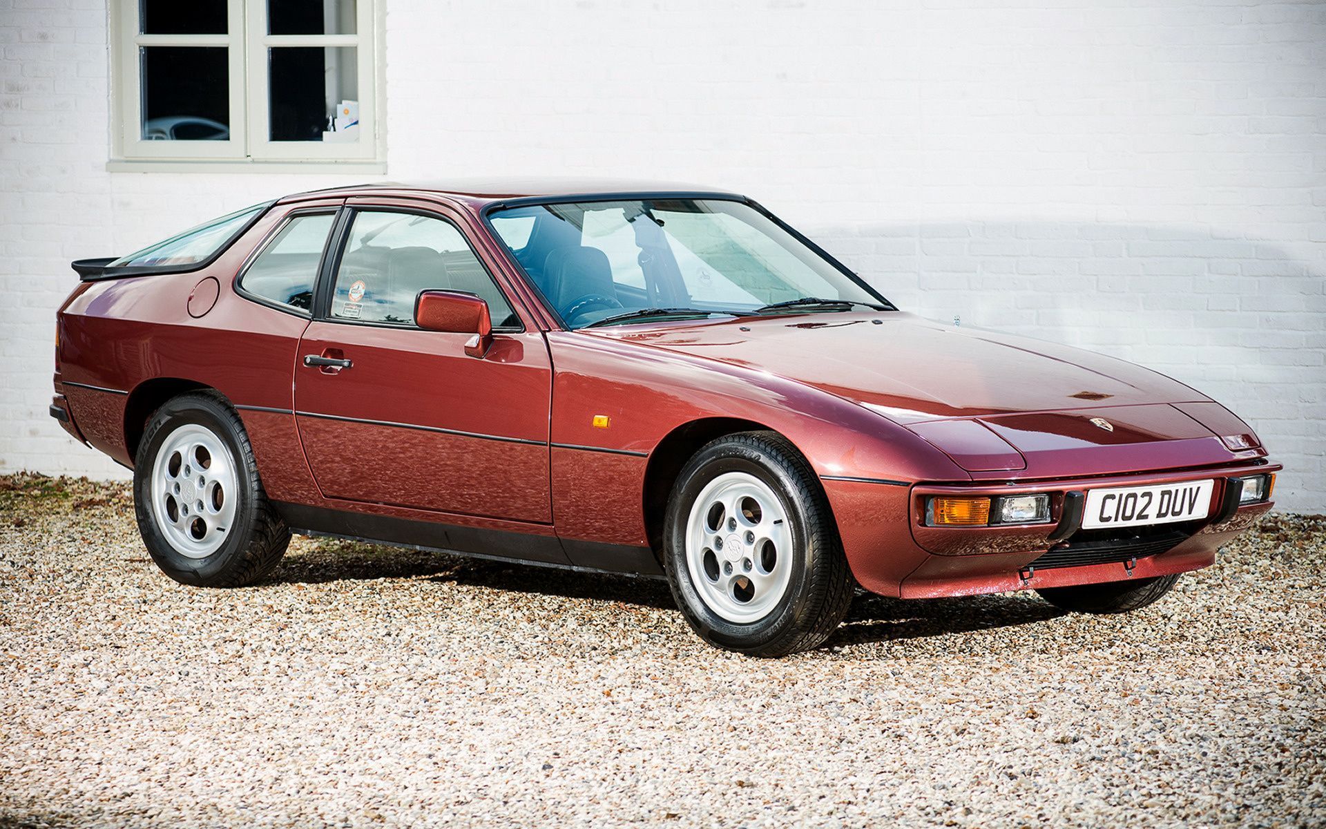 1920x1200 Porsche 924 S (UK)