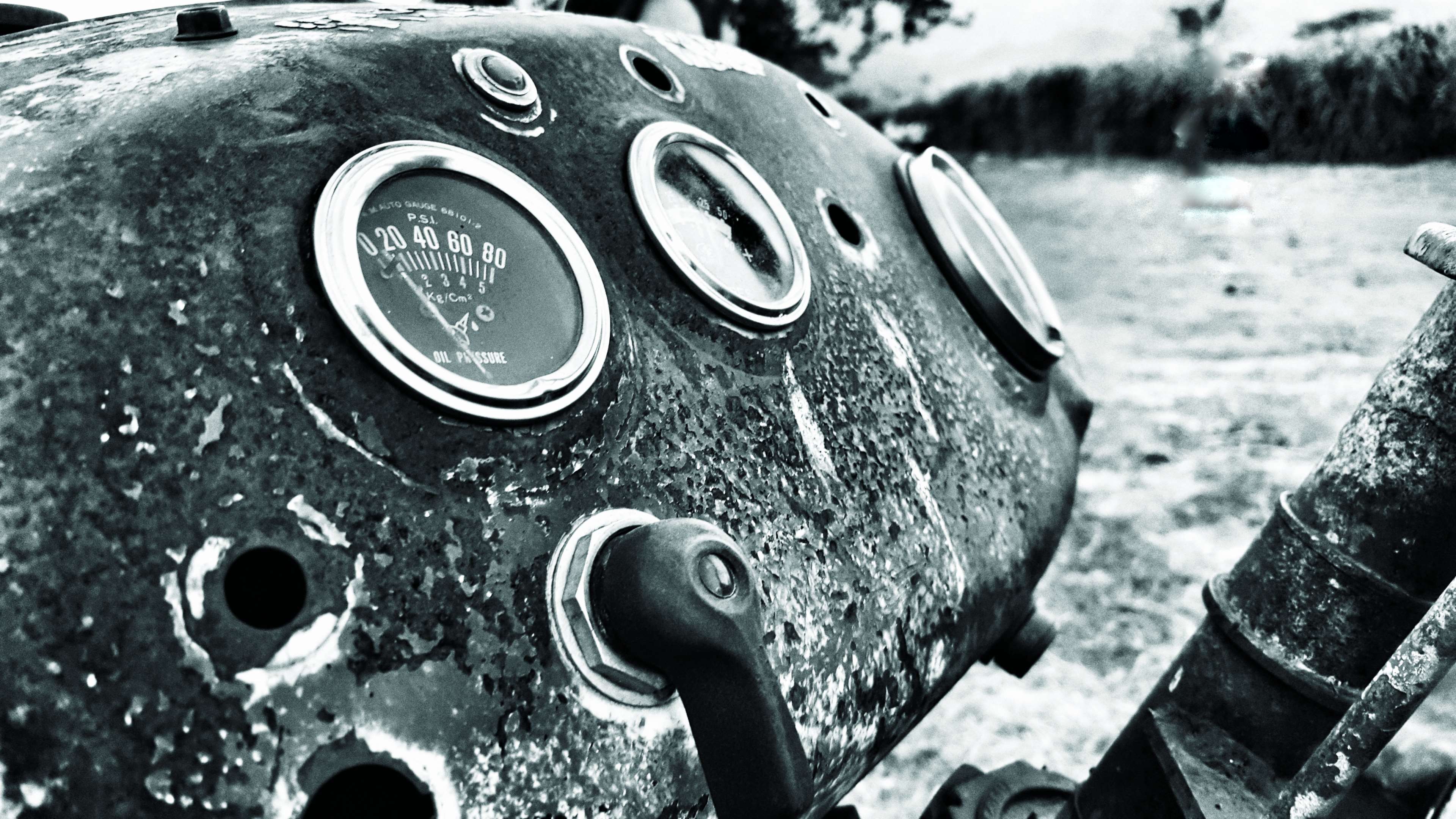 3840x2160 3840x2160 black and white, honduras, steampunk