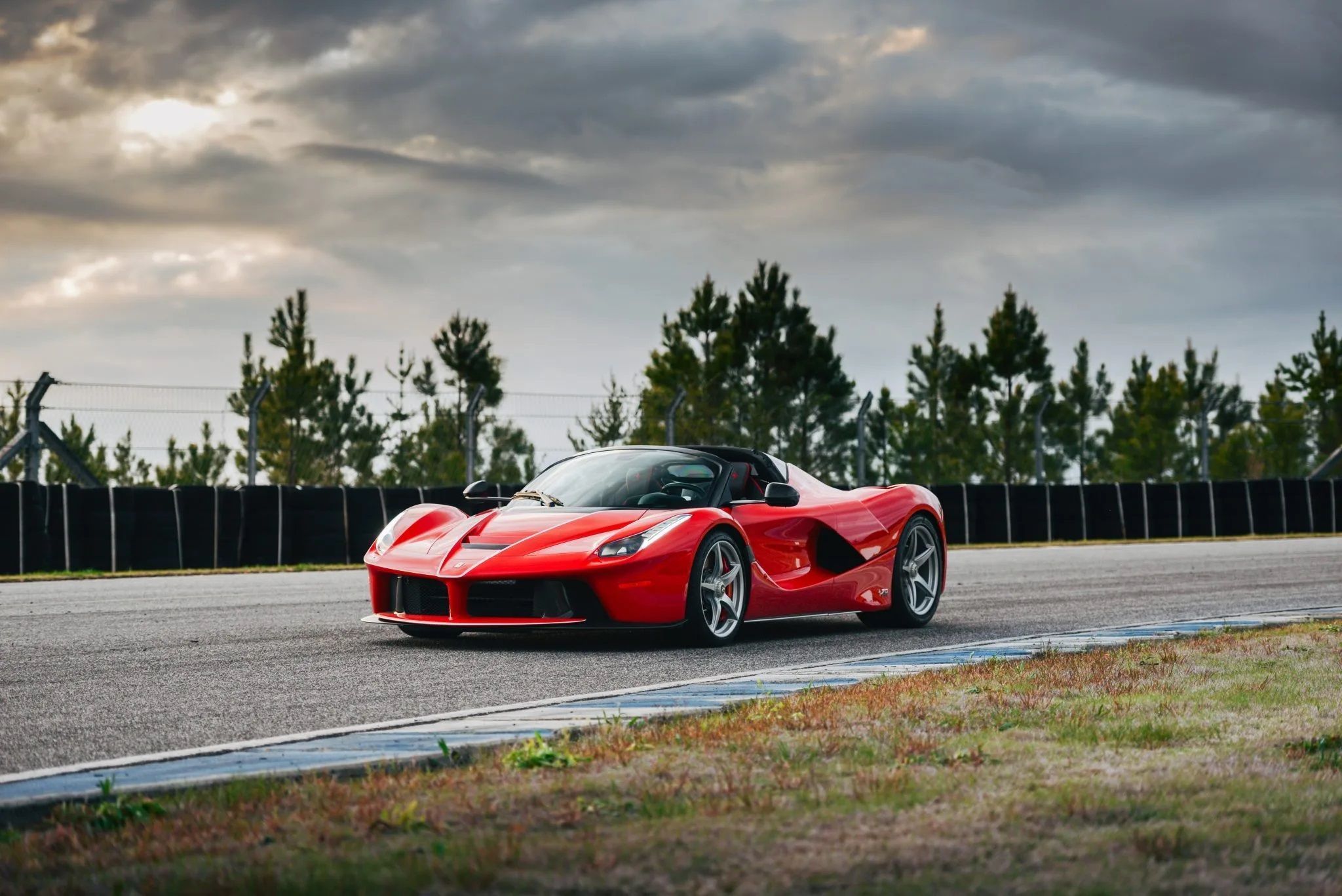 2048x1367 Ferrari LaFerrari Aperta