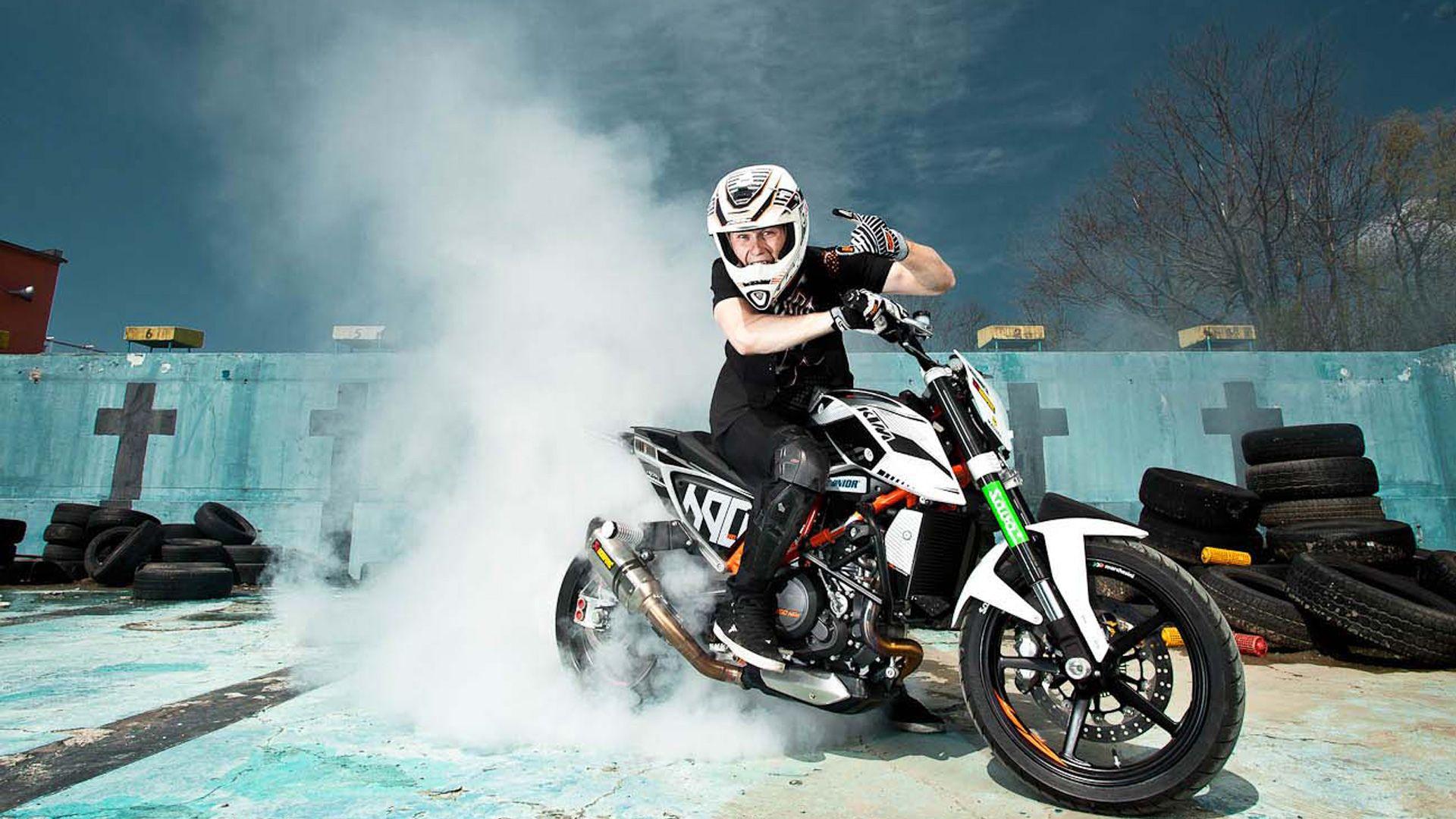 1920x1080 Rok Bagoros KTM 690 Duke Stunt Bike 3819 HD wallpaper