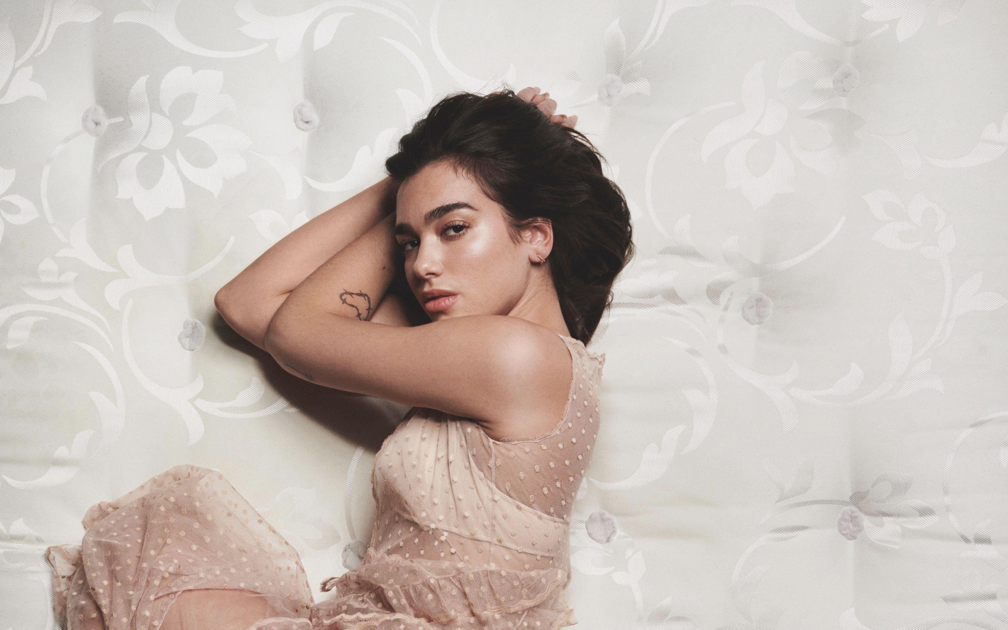 3840x2400 Download wallpaper Dua Lipa, superstars, 4k, british singer