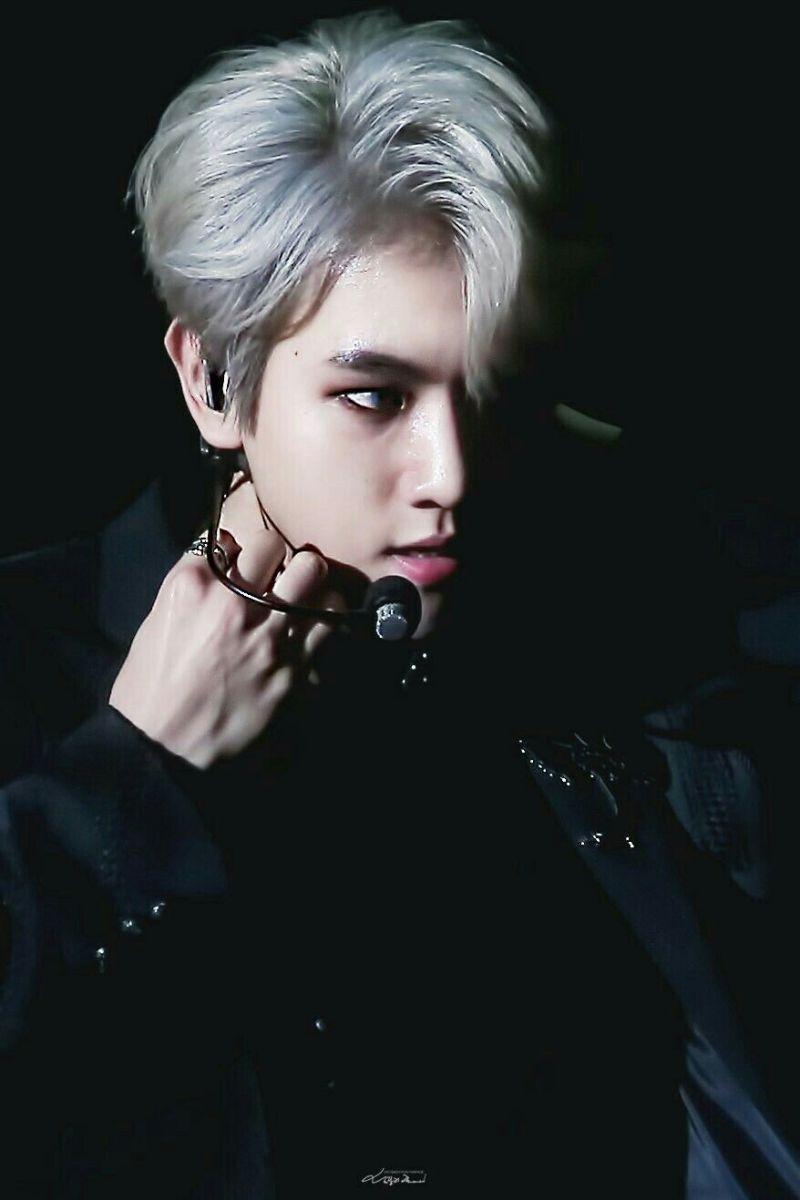 800x1200 Foto Wallpaper Baekhyun Exo