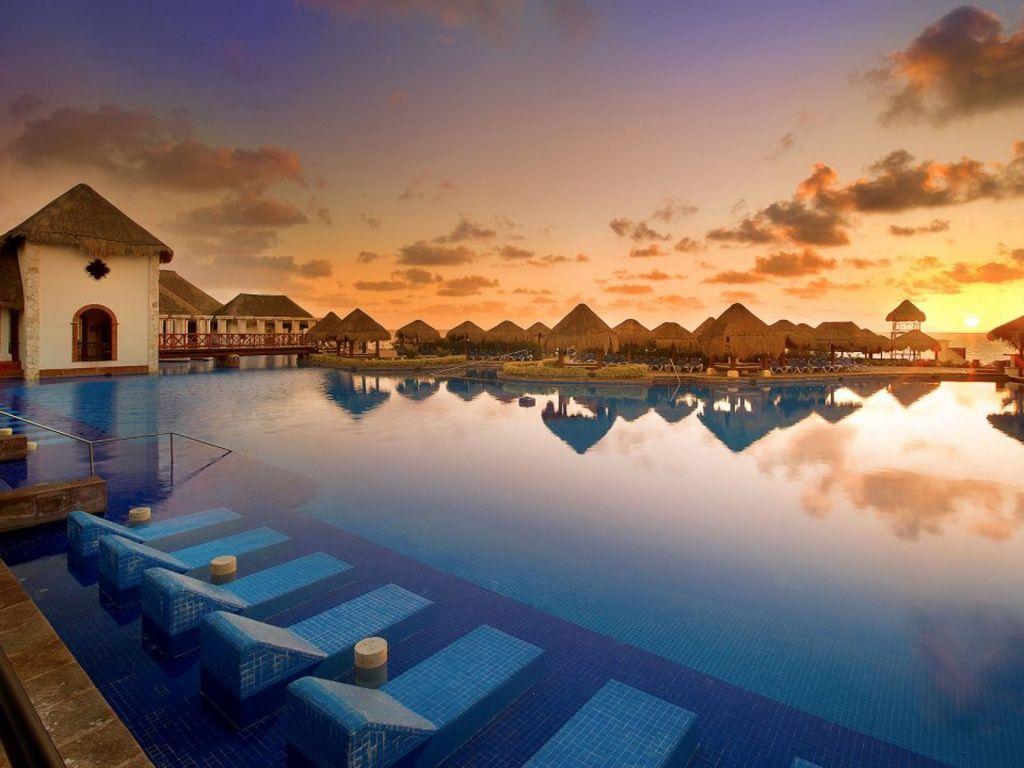 1024x768 Beautiful Cancun