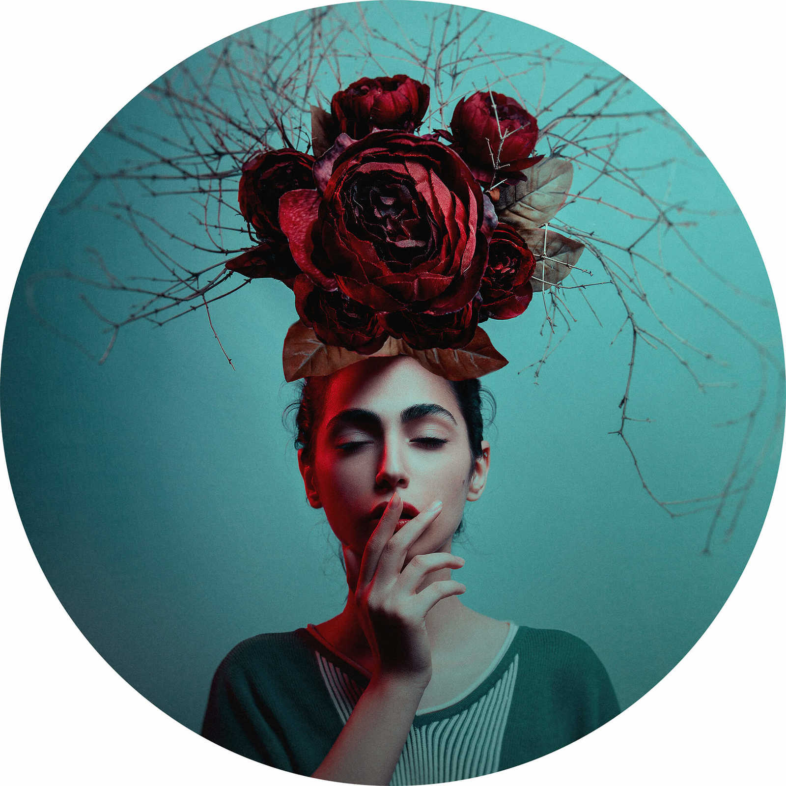 1600x1600 Round photo wallpaper woman