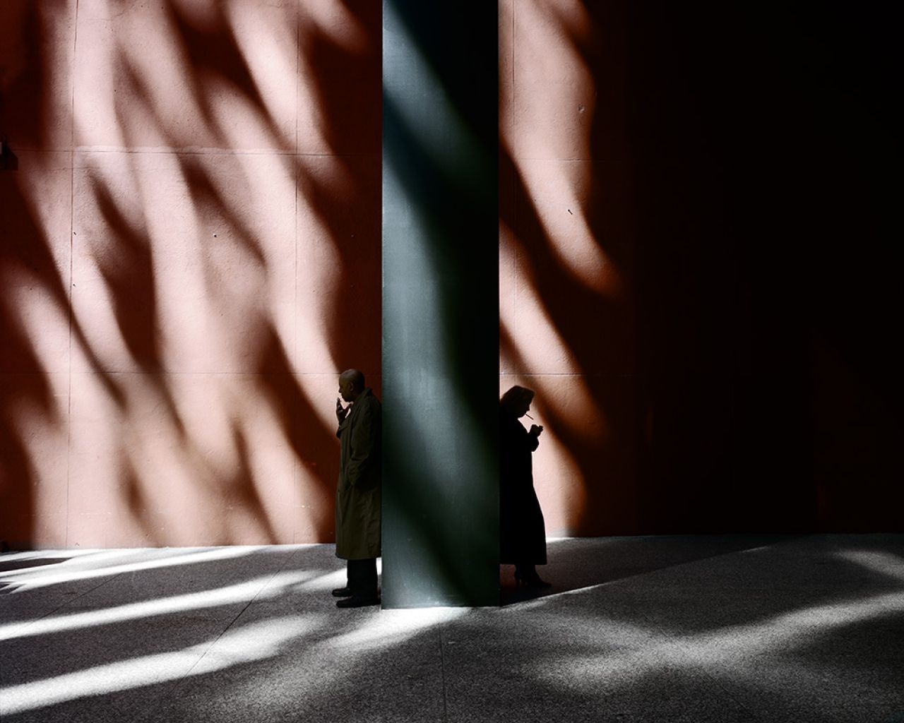 1280x1024 and shadow of the urban environment