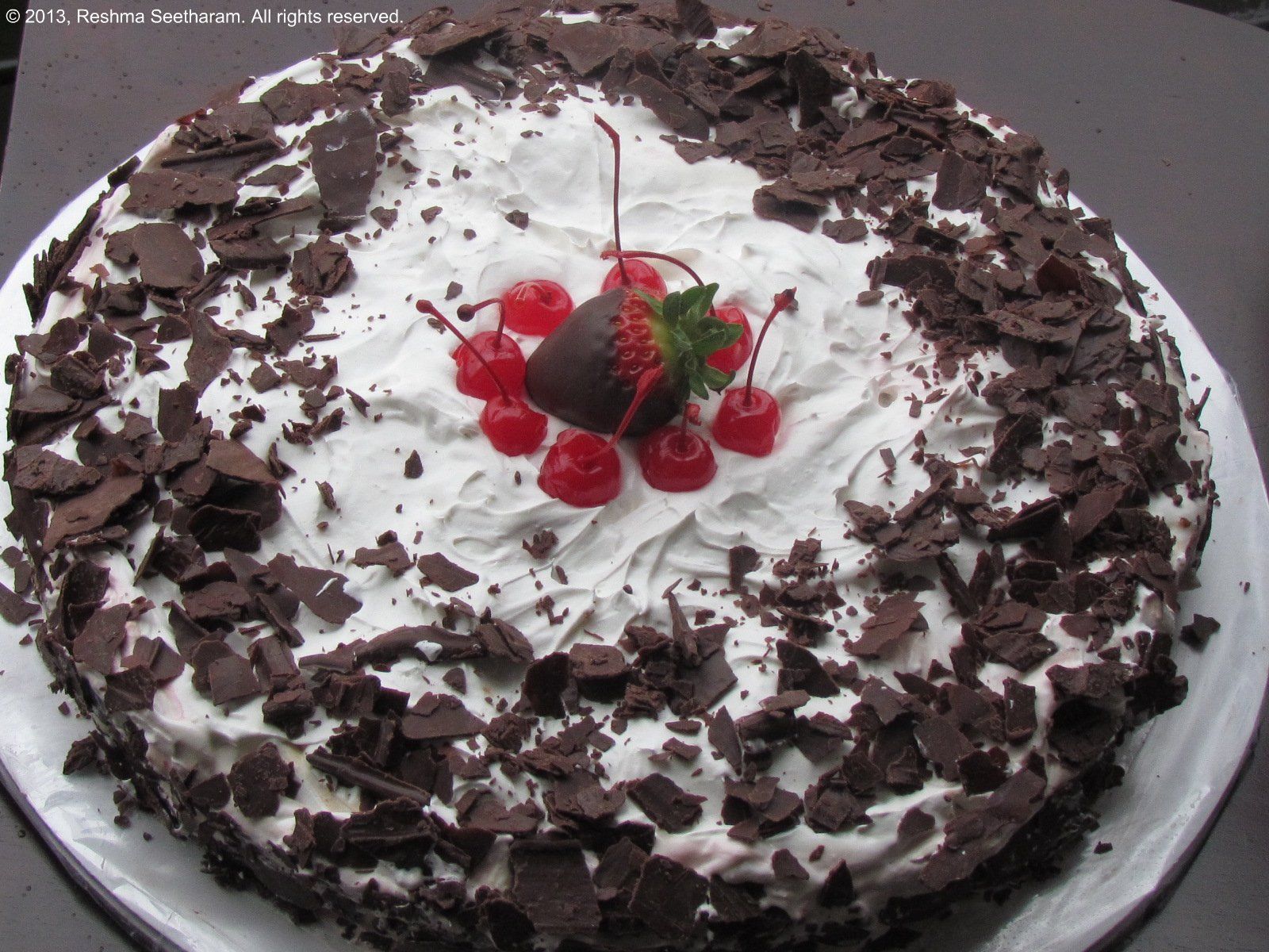 1600x1200 German Black forest cake