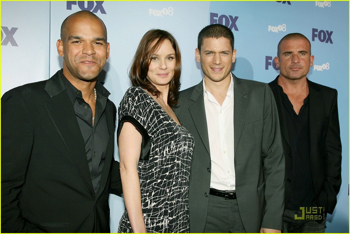 1222x817 Prison Break: Sarah Wayne Callies is