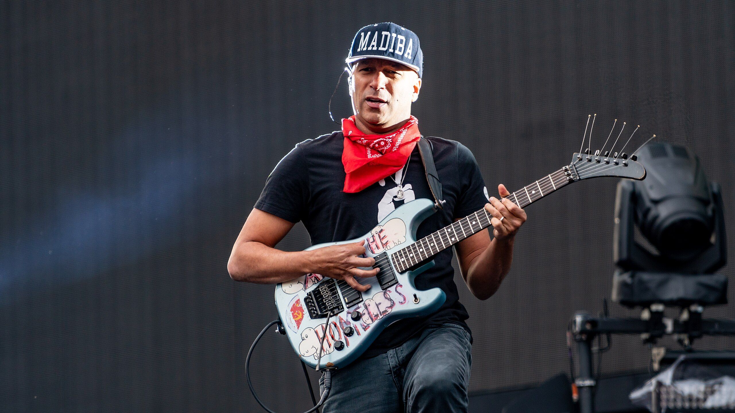 2560x1440 Tom Morello 050619