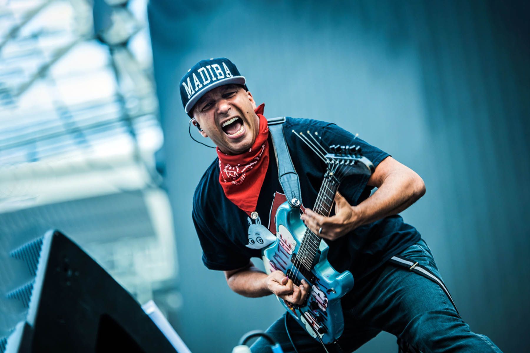 1800x1200 TOM MORELLO And THE BLOODY BEETROOTS