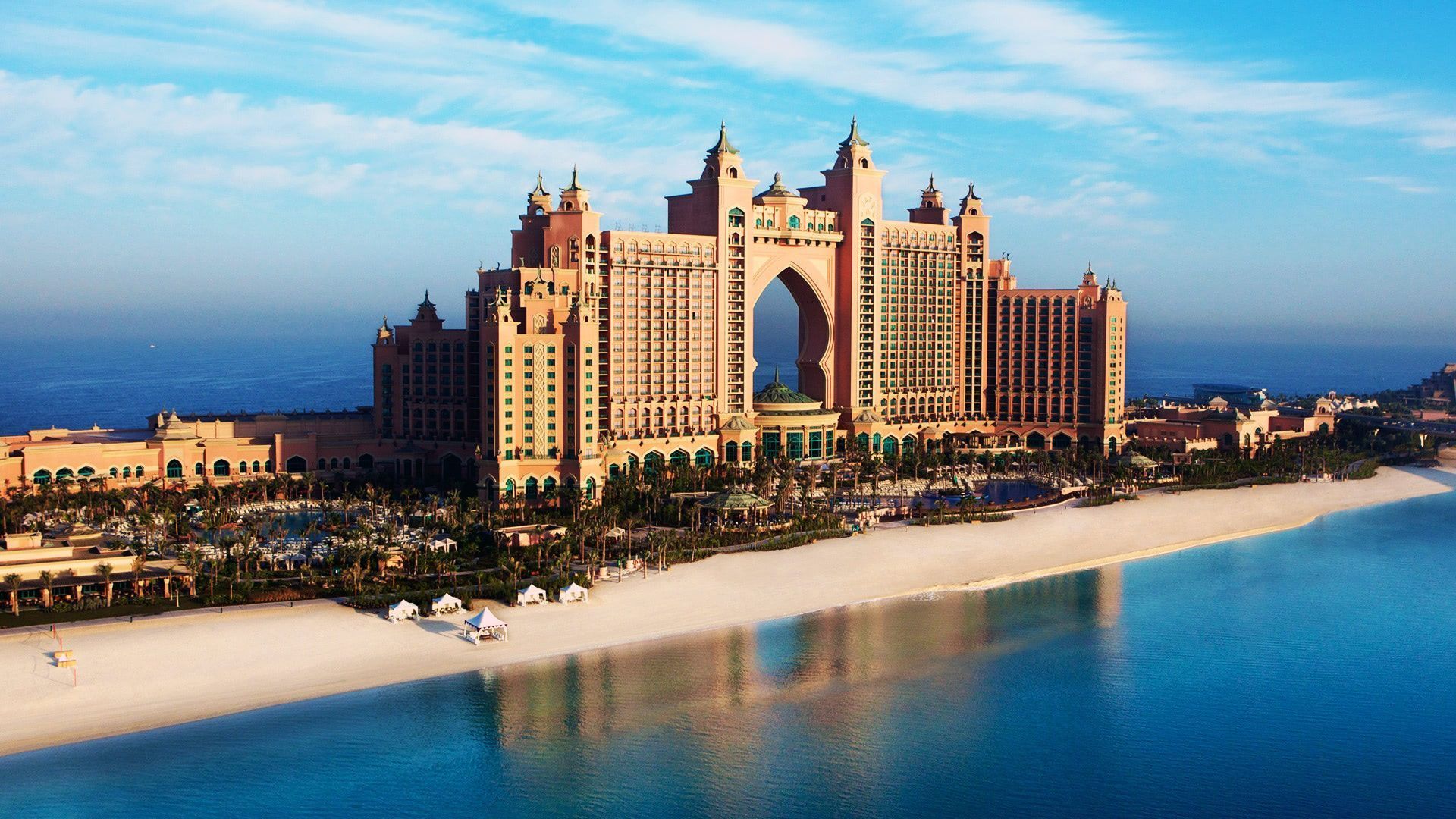 1920x1080 Atlantis, majestic Dubai hotel situated