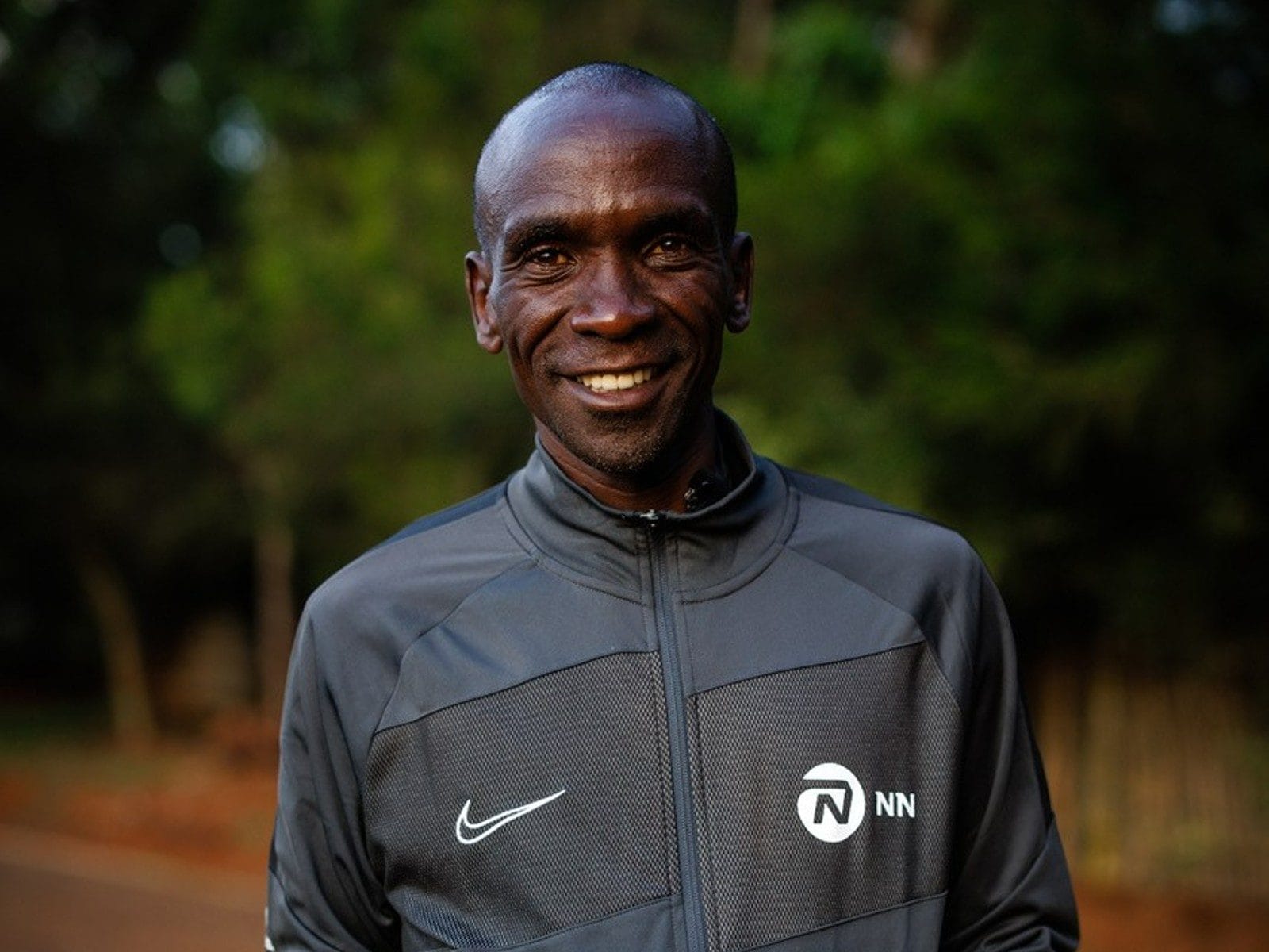 1600x1200 Eliud Kipchoge to Return at Berlin
