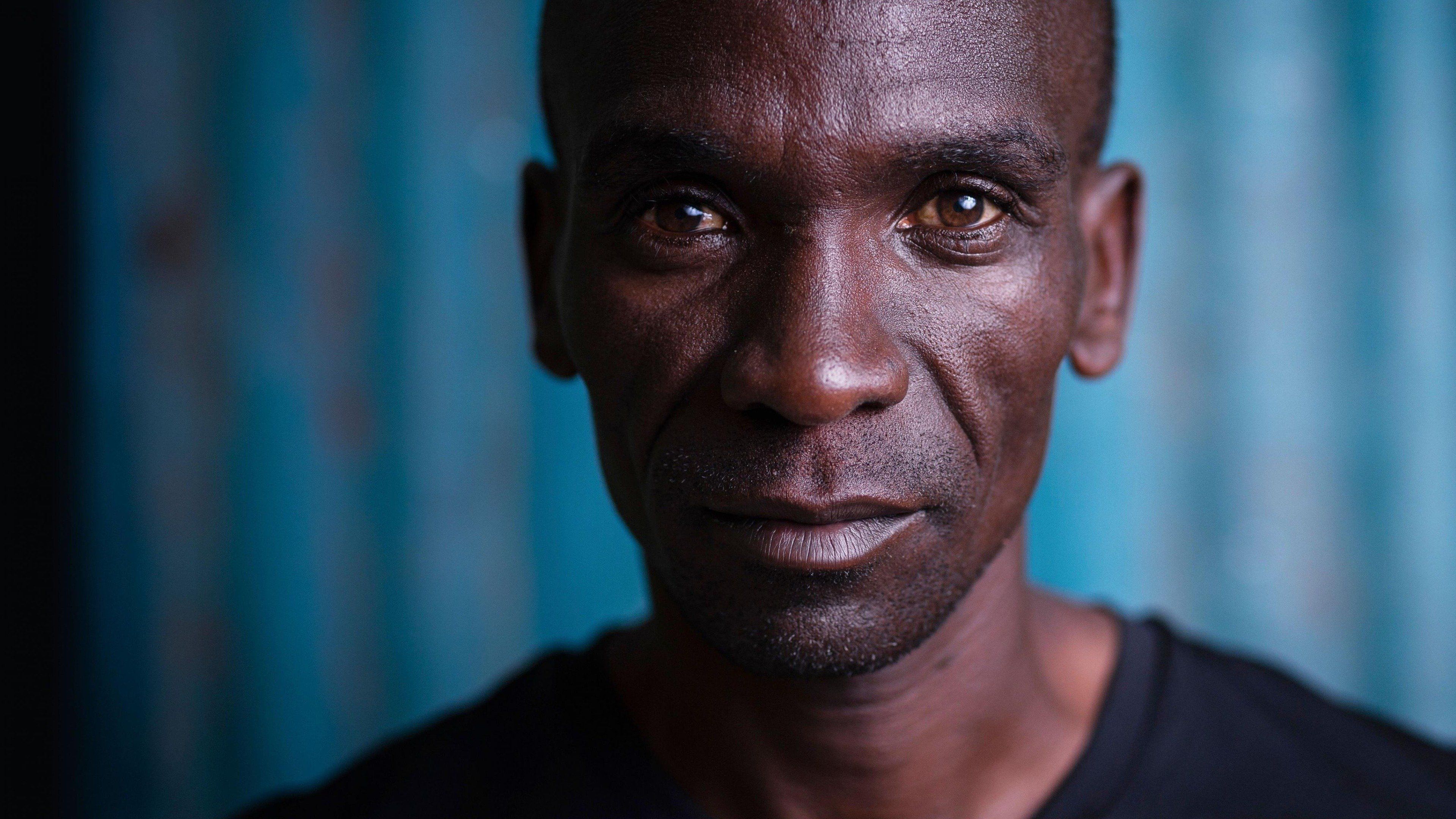 3840x2160 Kipchoge: The Last Milestone