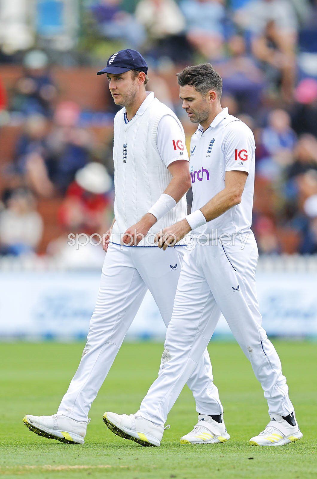 1060x1600 Stuart Broad & James Anderson England v