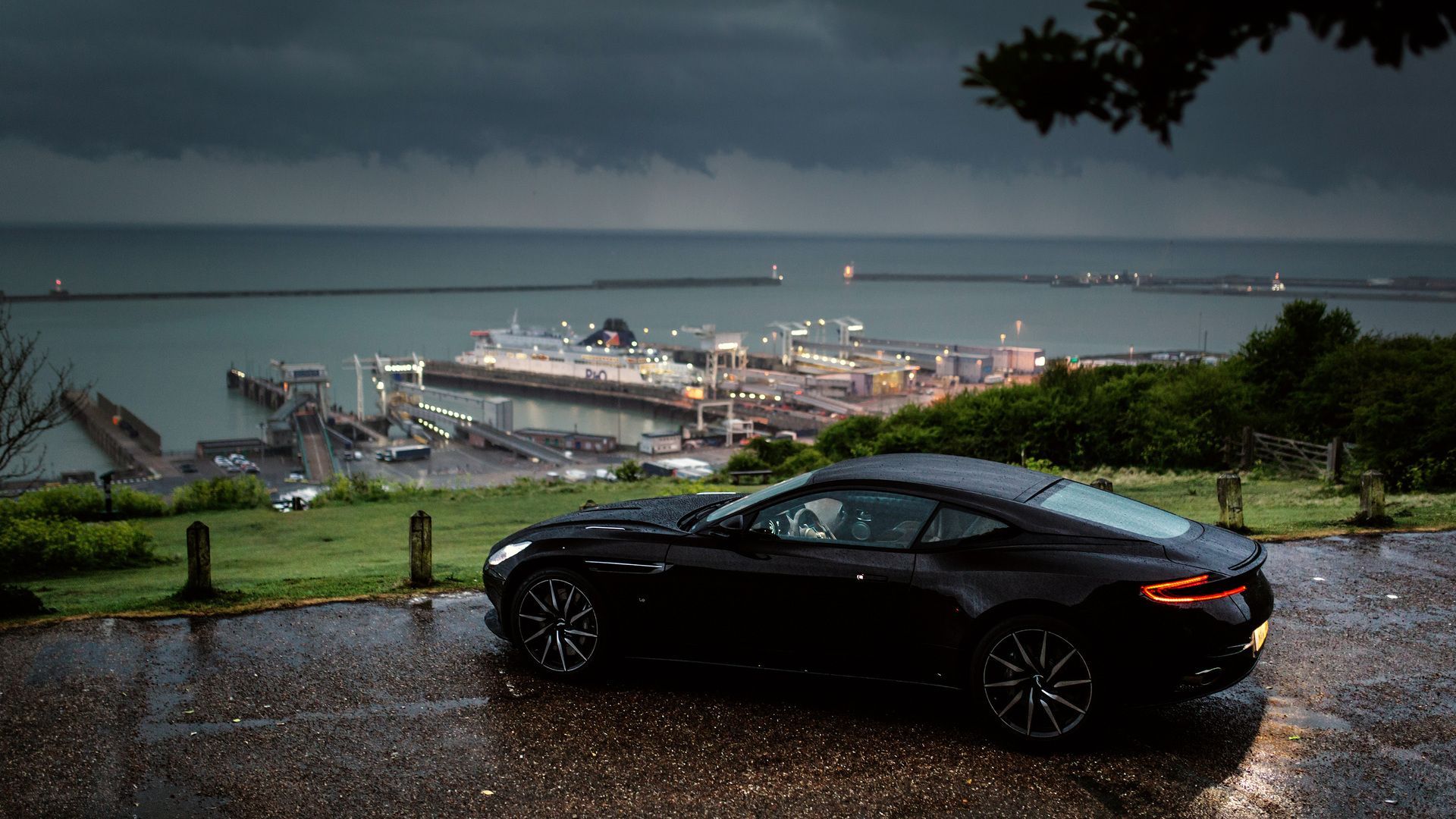 1920x1080 Aston Martin Db11 Rain