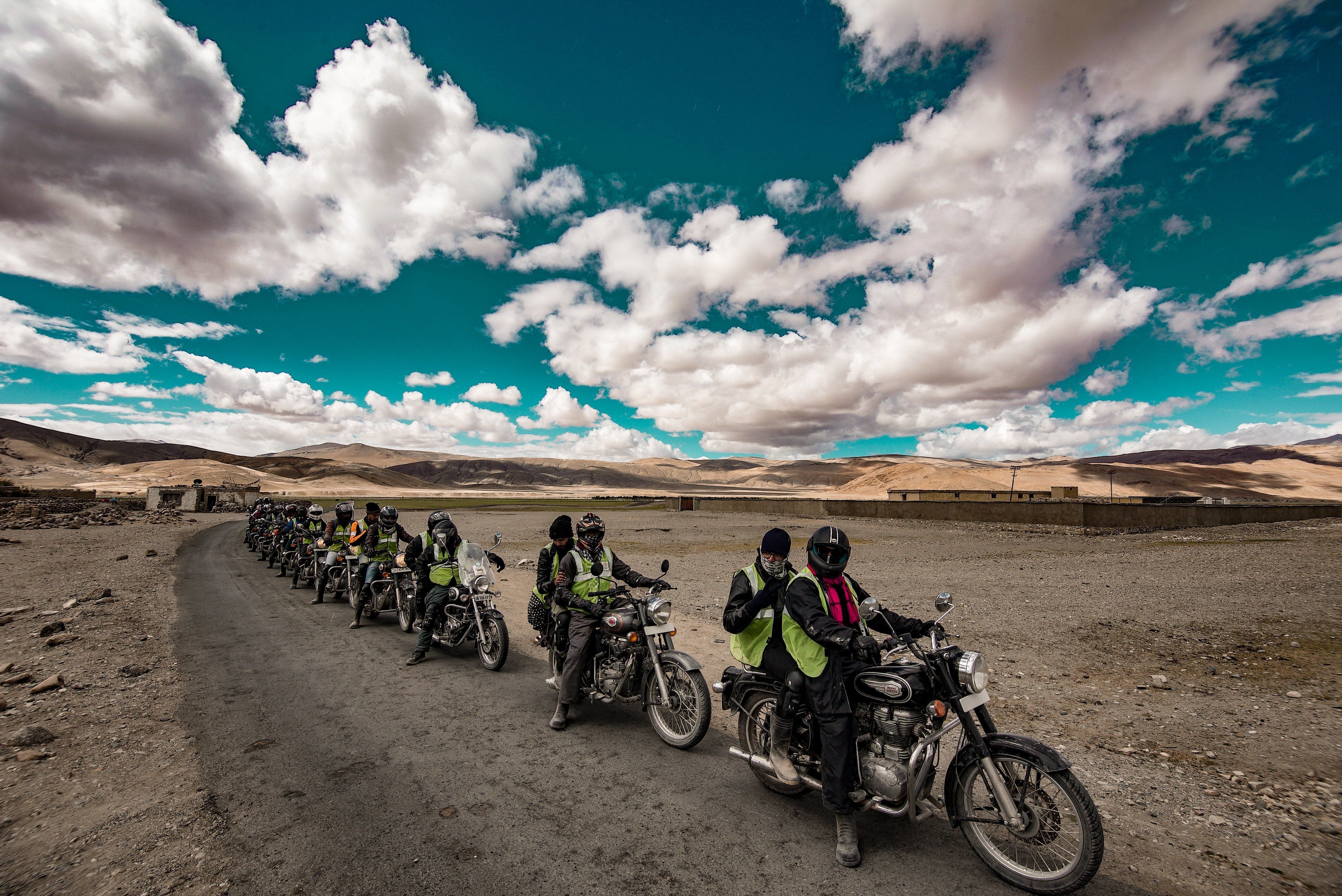4177x2790 Bike Tours: Adventurous