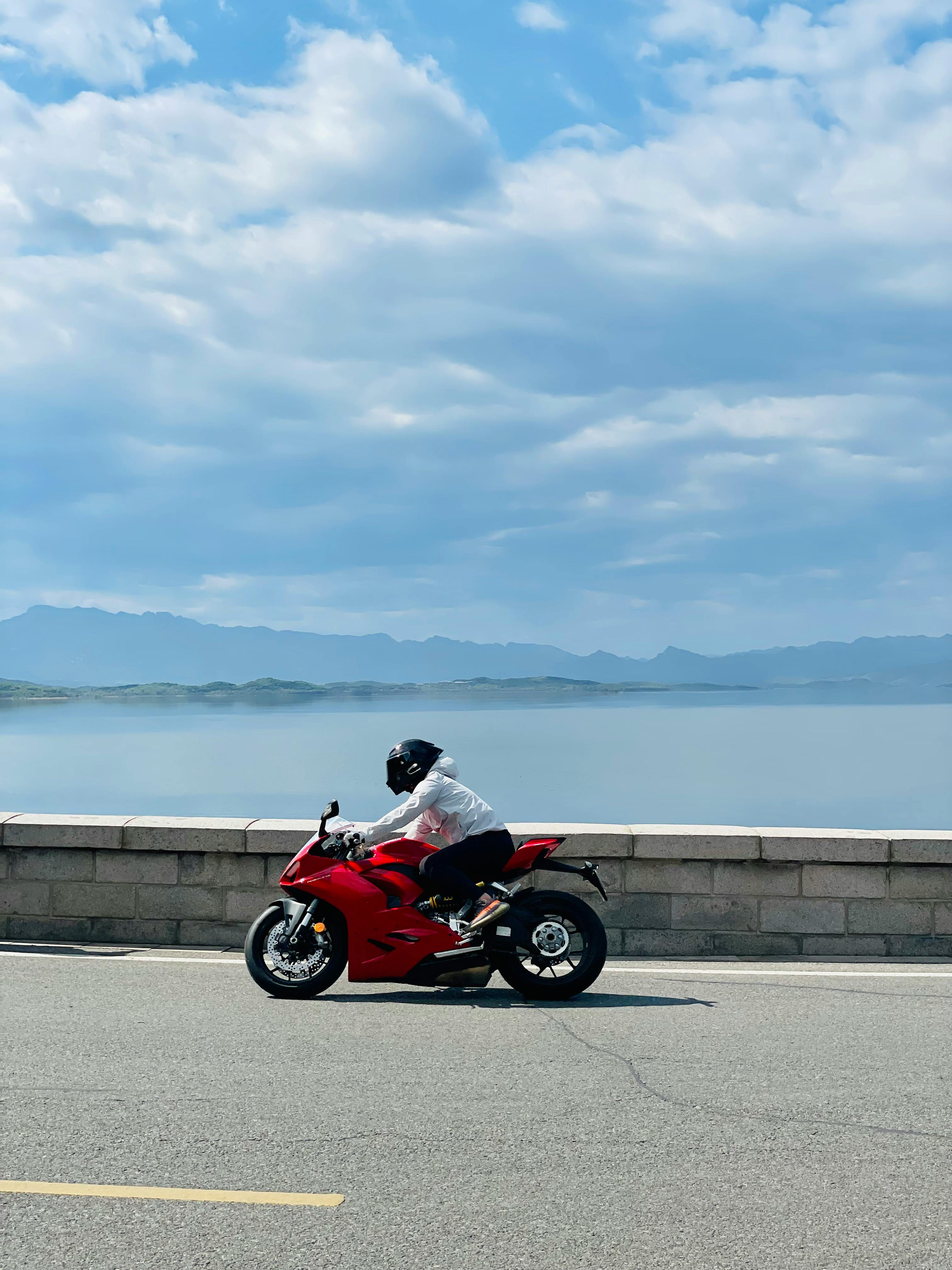 3024x4032 Sports Bike · Free