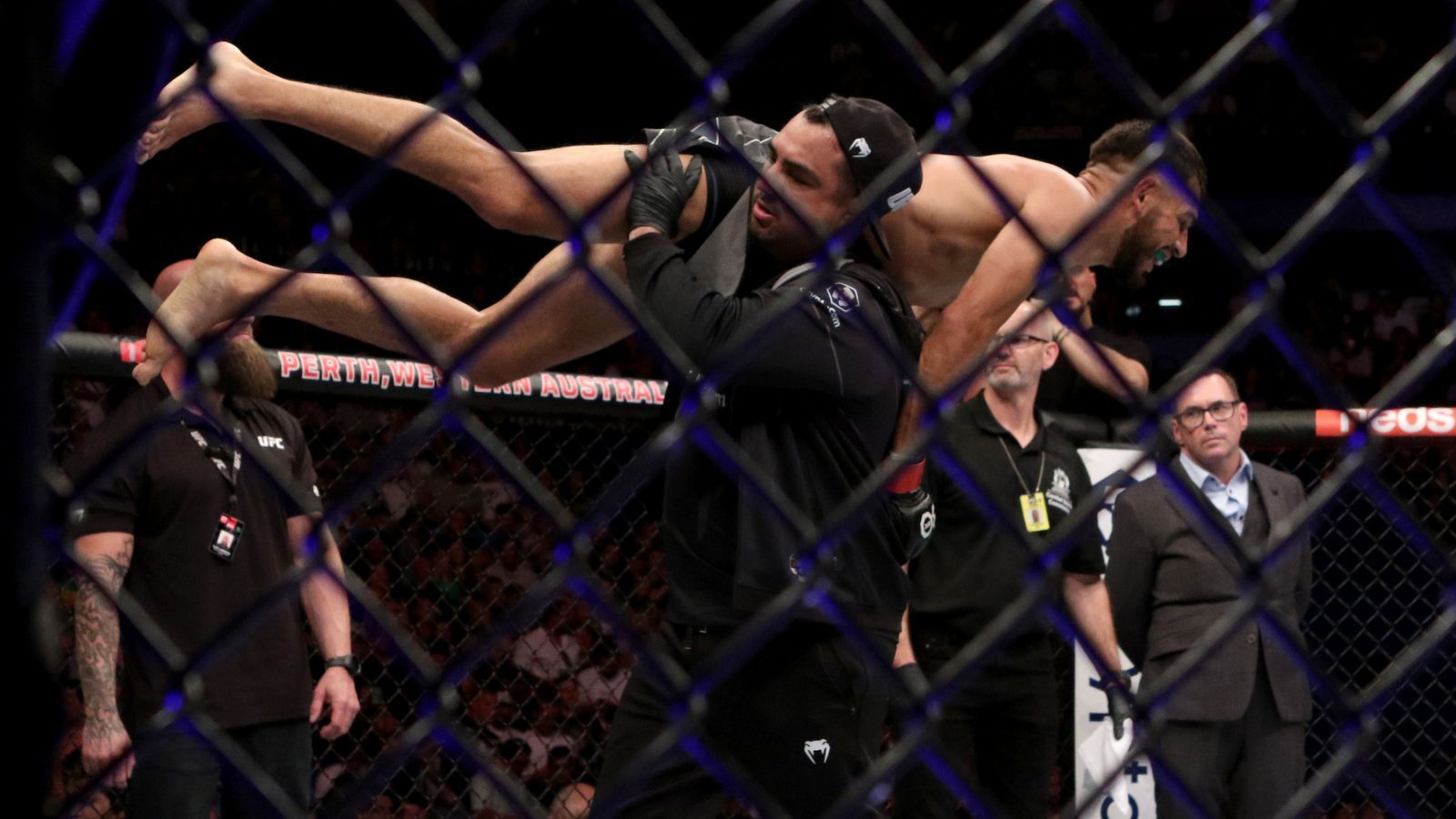 1600x900 Yair Rodriguez has nothing but disdain