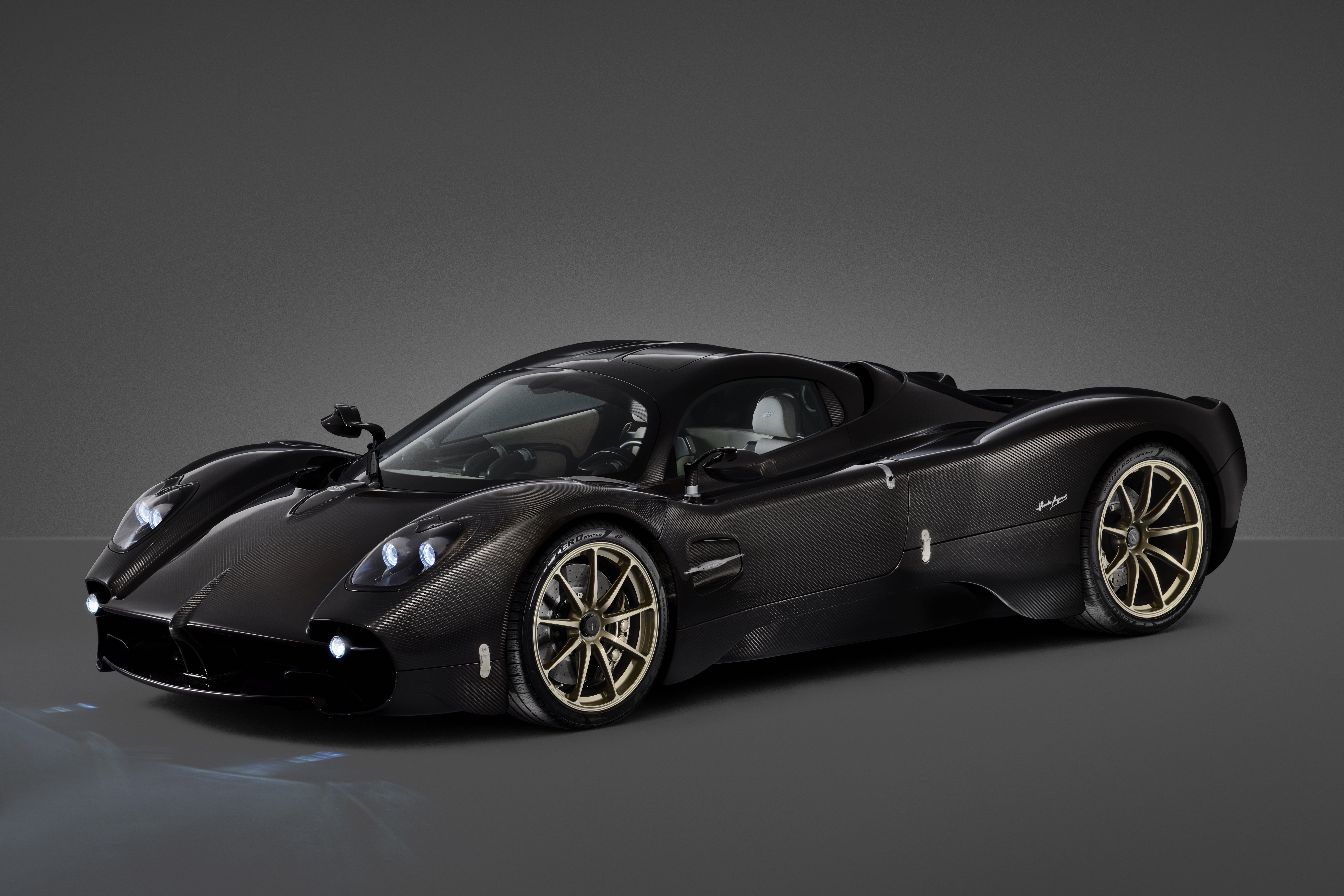 8072x5381 Download wallpaper black, Pagani