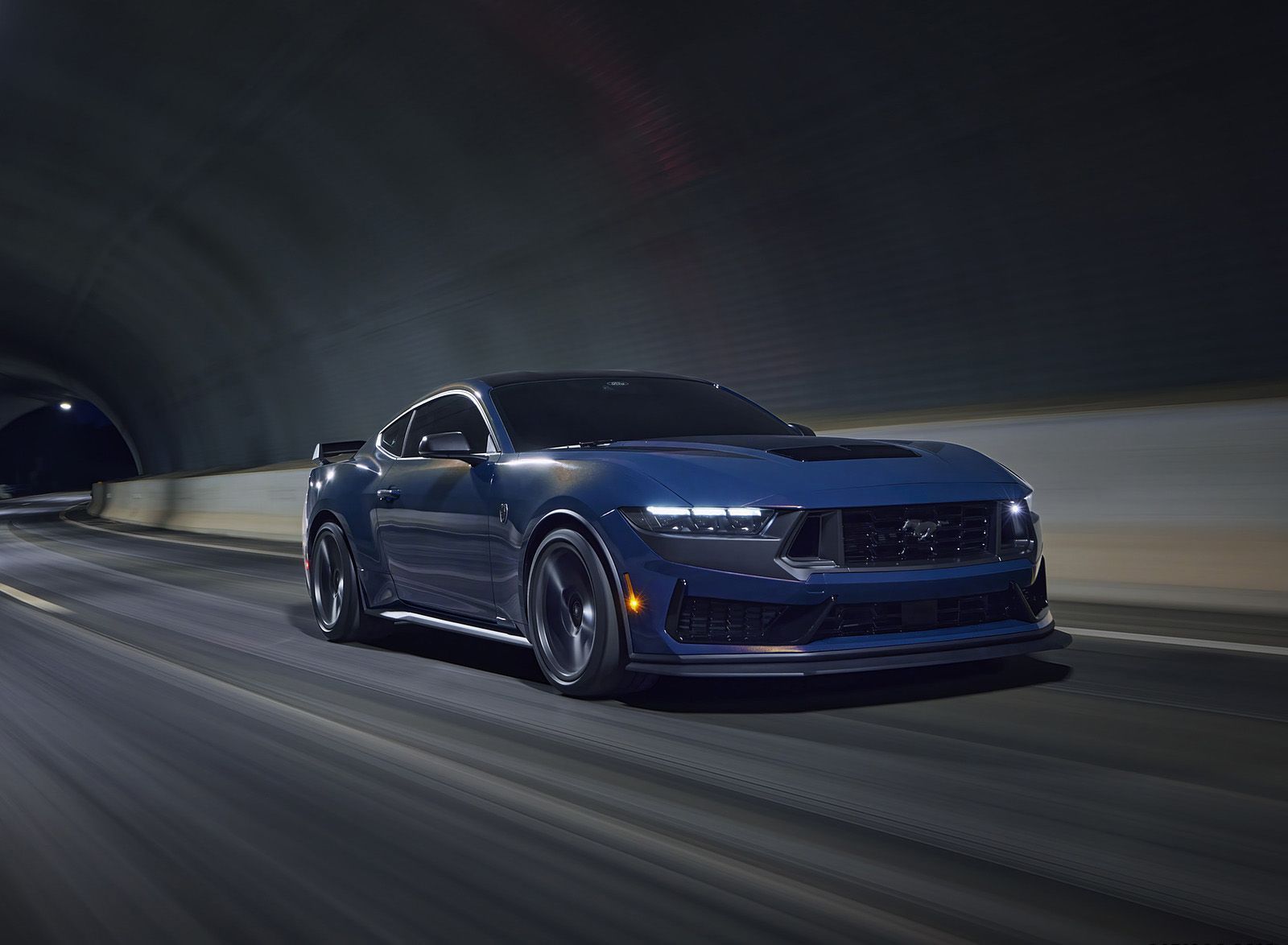 1600x1174 Ford Mustang Dark Horse Wallpaper
