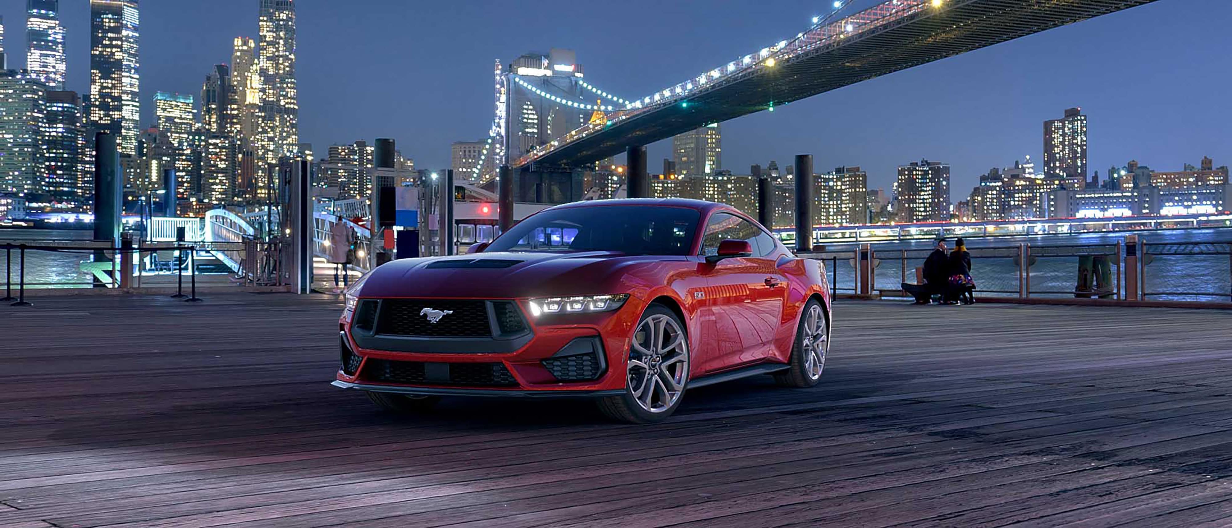 4000x1715 Mustang
