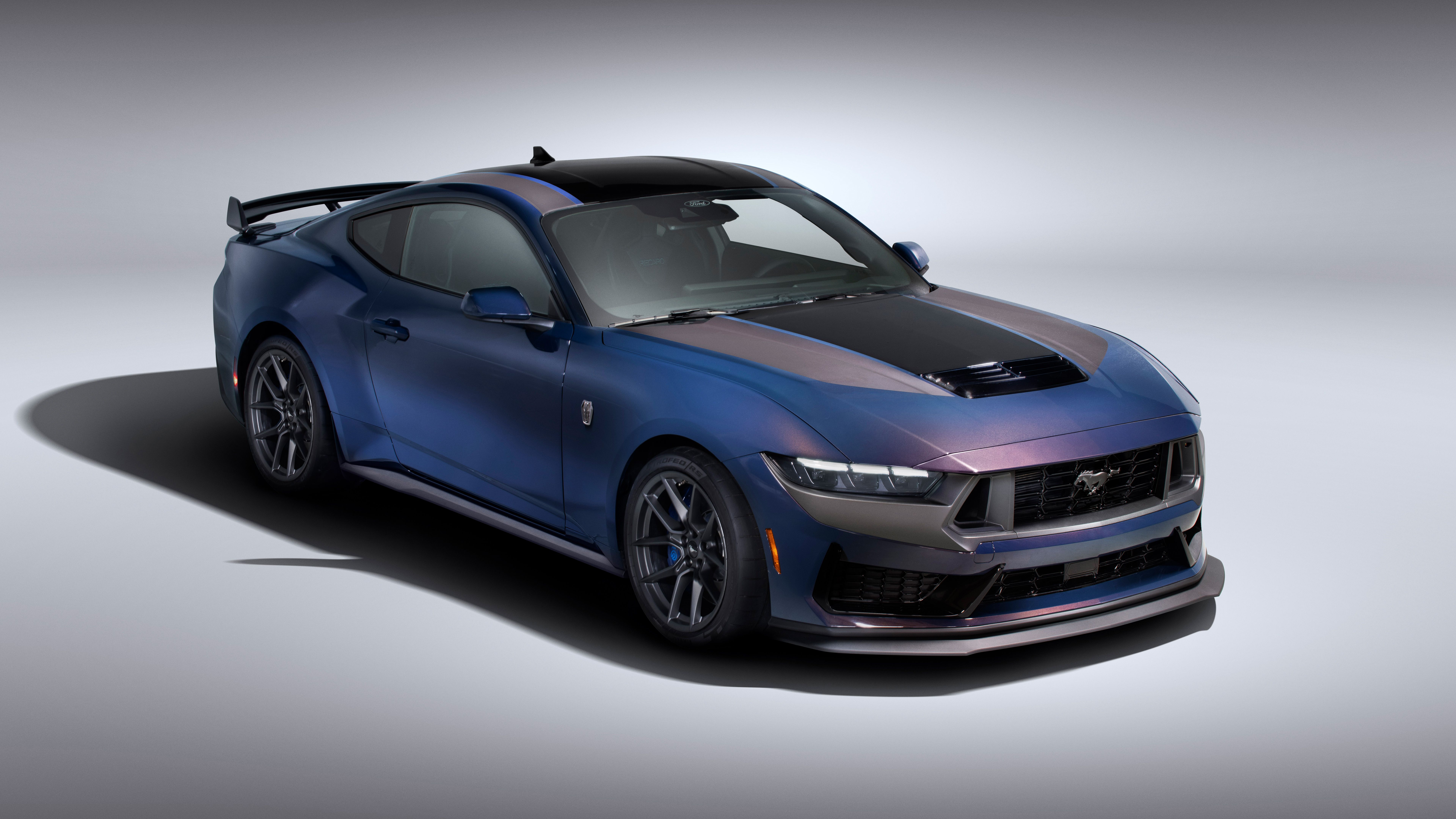 7680x4320 Ford Mustang Dark Horse 2024 8K