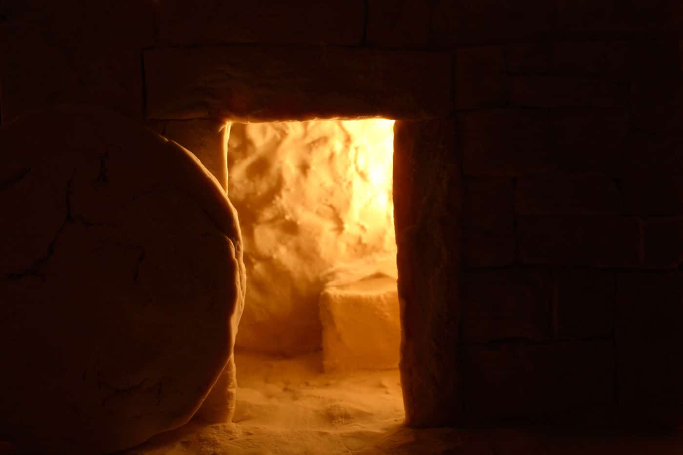 1400x933 He Is Risen Wallpaper