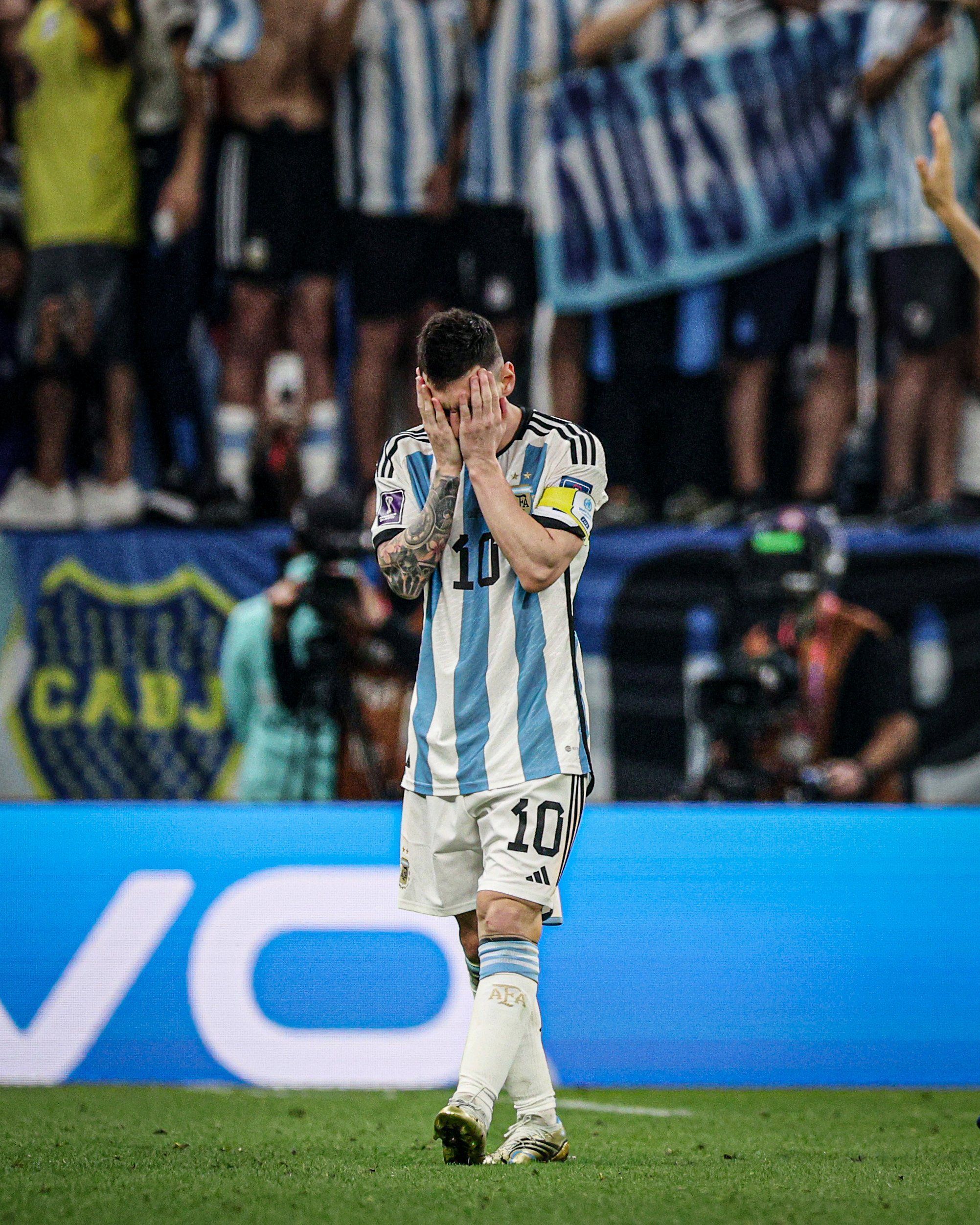 Messi Crying Wallpapers - Top Free Messi Crying Backgrounds ...