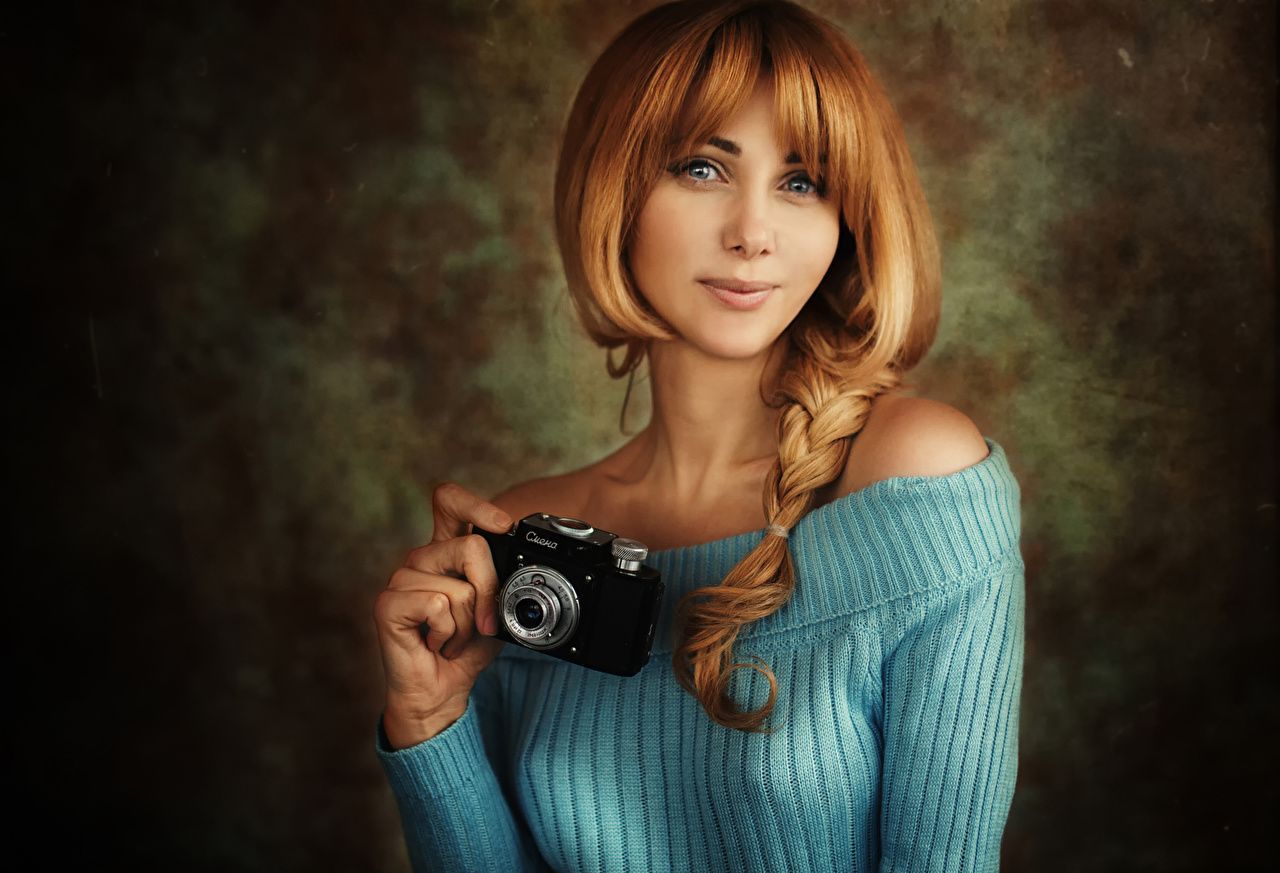 1280x873 Brown haired Camera Braid hair Retro