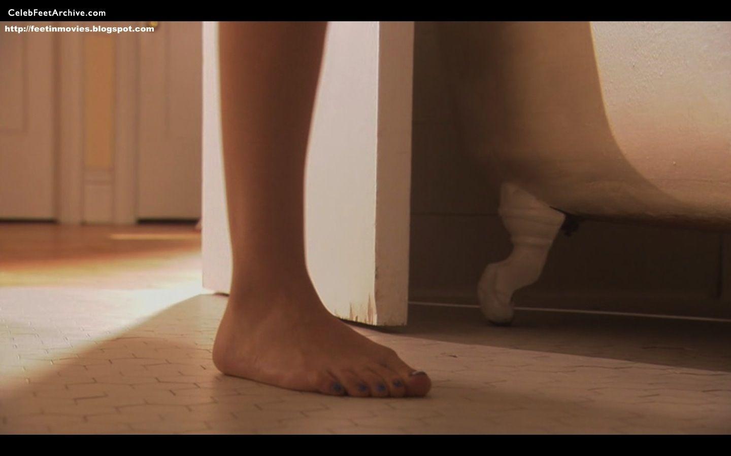 1440x900 Tania Raymonde Feet Wallpaper 1440x900