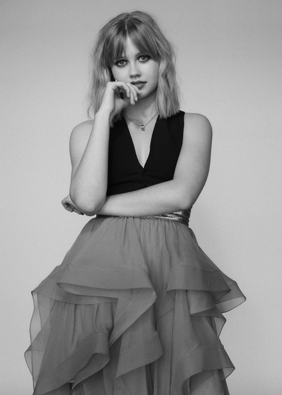 914x1280 Angourie rice wallpaper