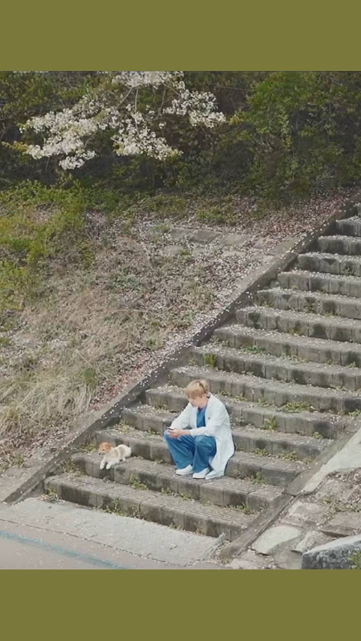720x1280 HEARTBEAT BTS MV 4 Wallpaper