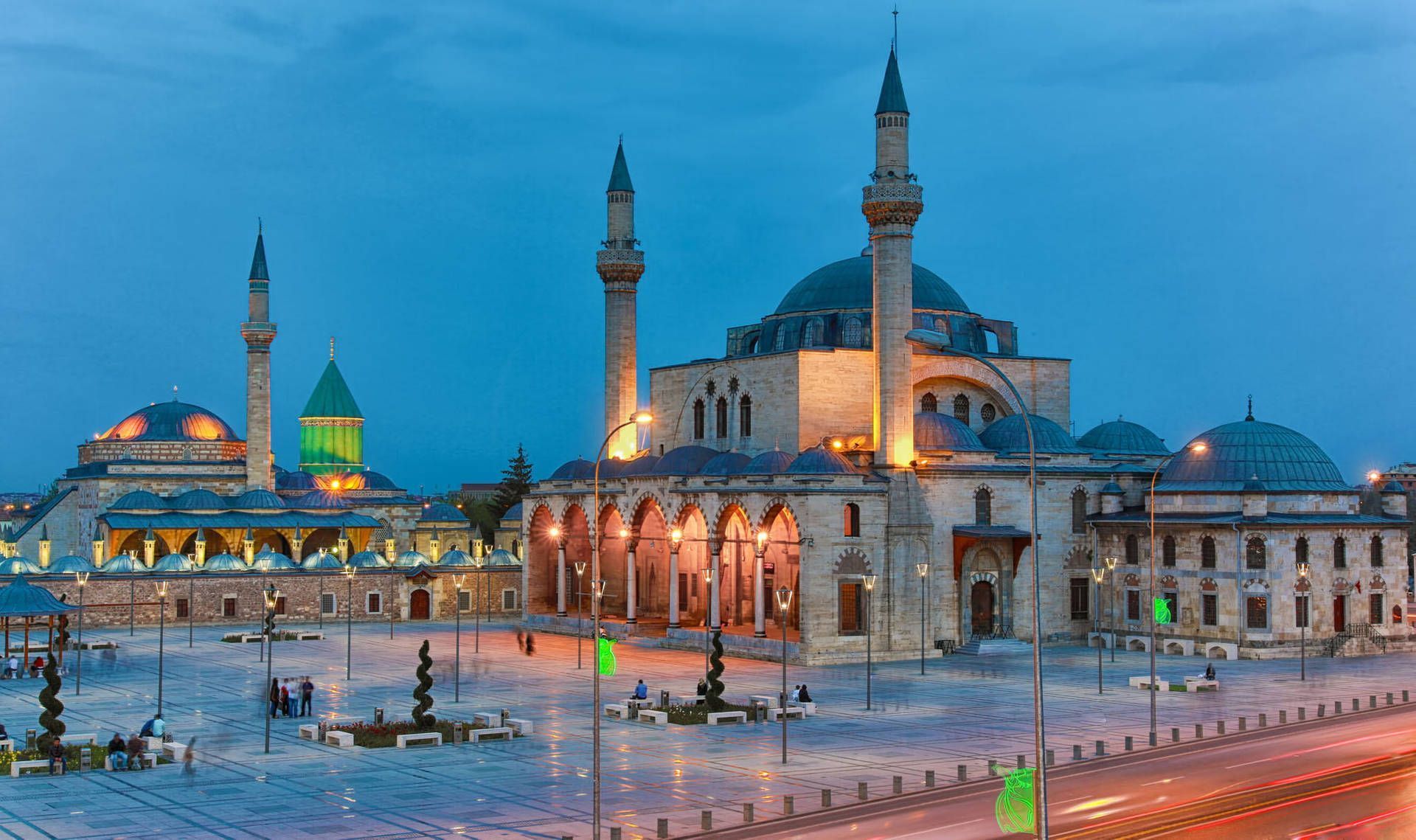 1920x1139 Konya Mevlana Museum At Night Wallpaper